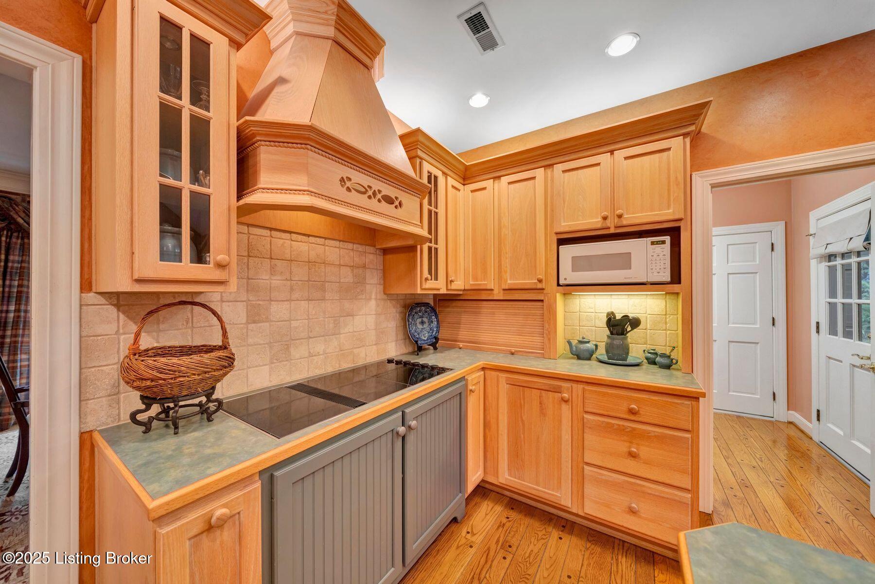 1101 Oxmoor Woods Pkwy