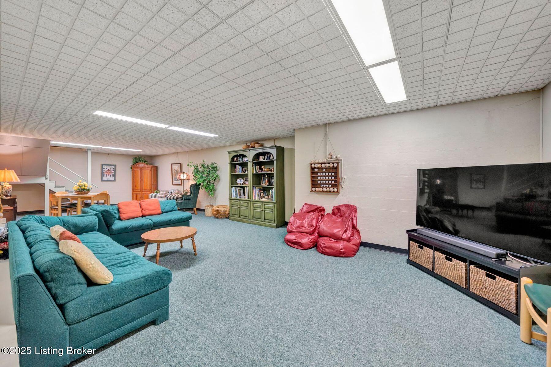 1101 Oxmoor Woods Pkwy