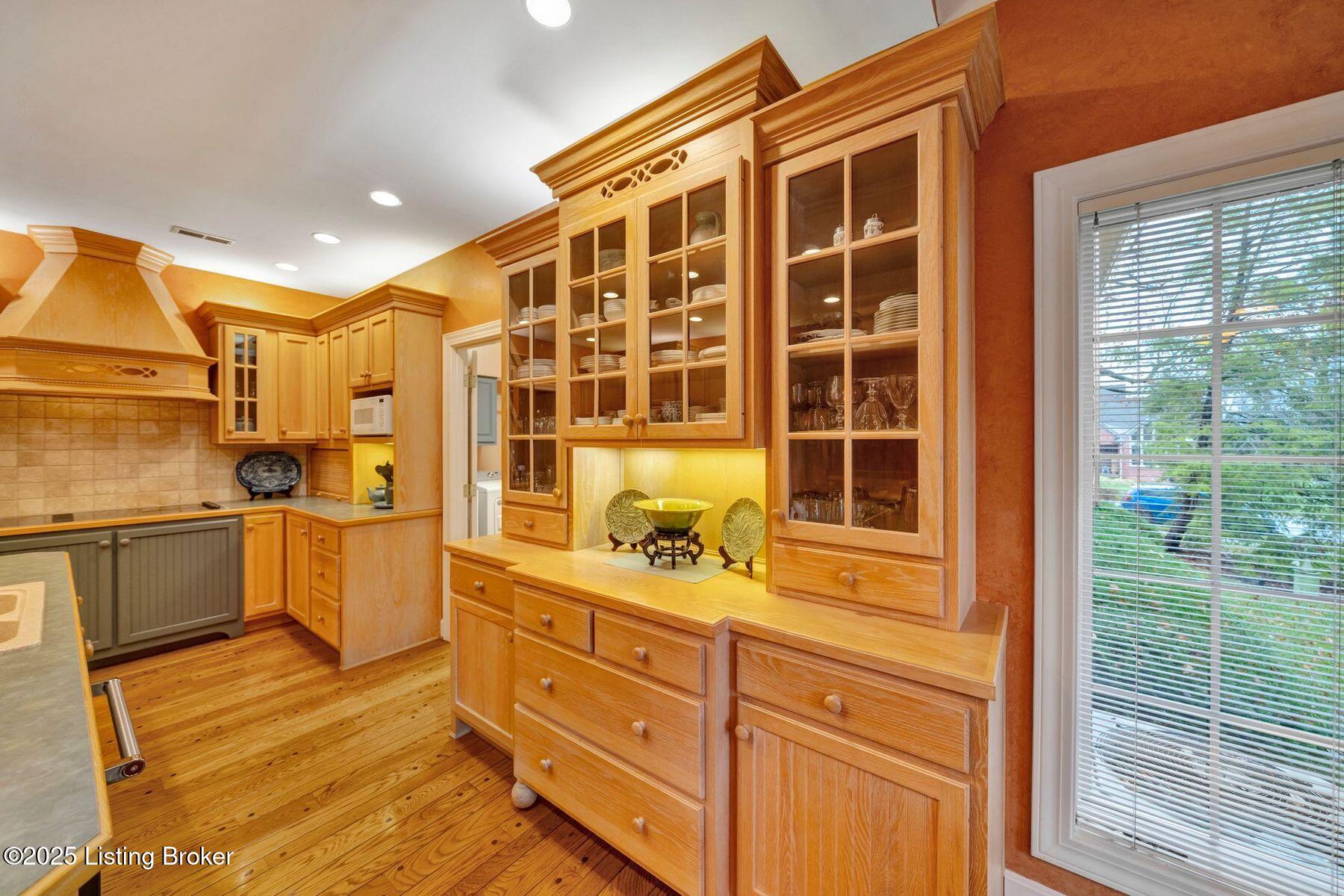 1101 Oxmoor Woods Pkwy