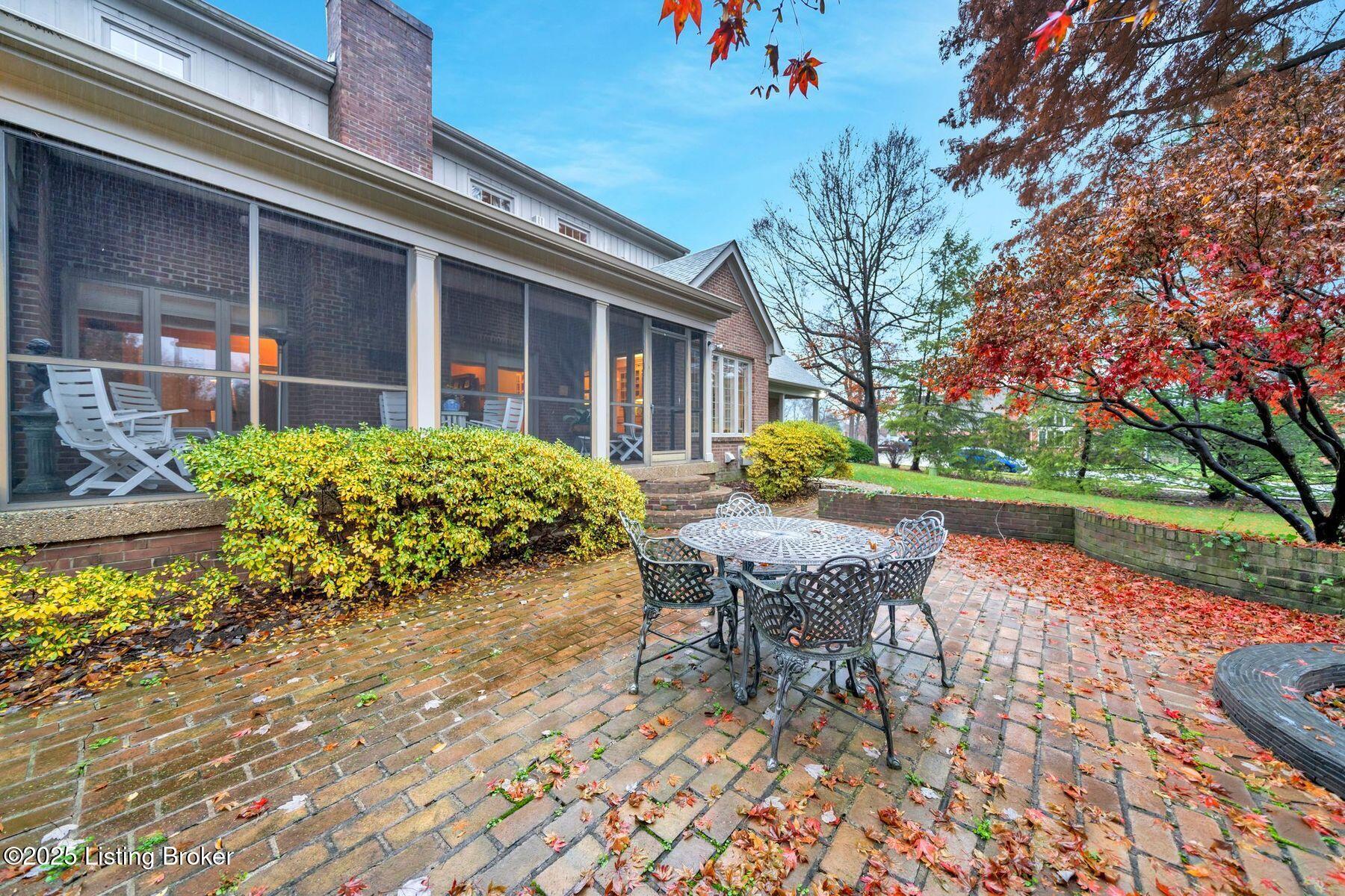 1101 Oxmoor Woods Pkwy