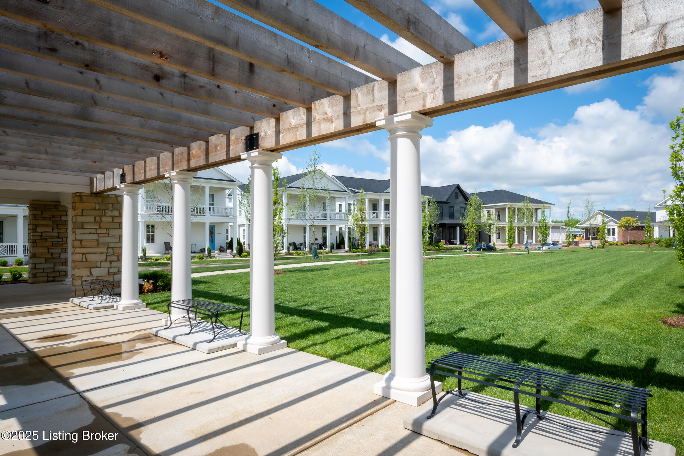 11403 River Beauty Loop