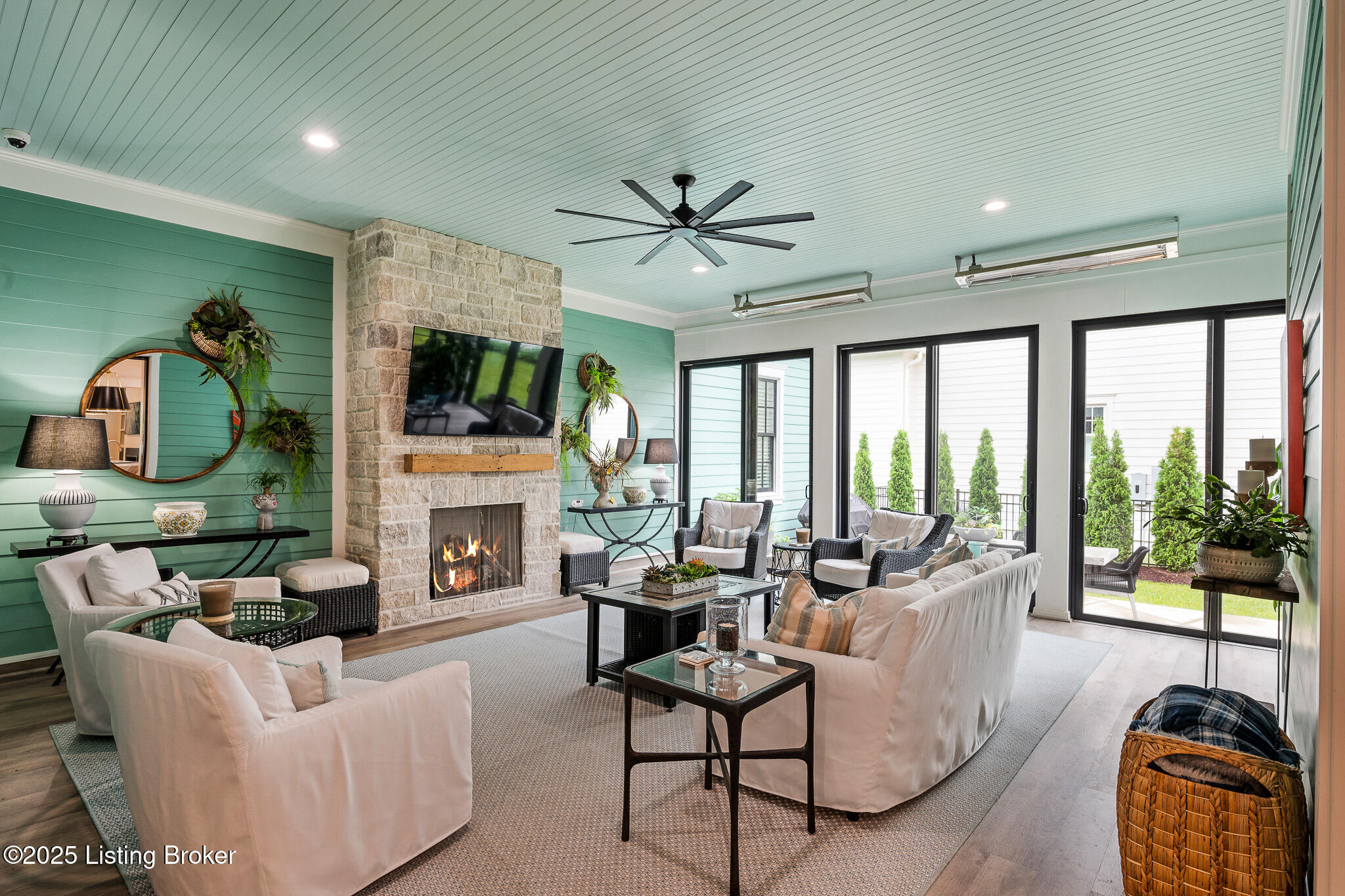 11403 River Beauty Loop