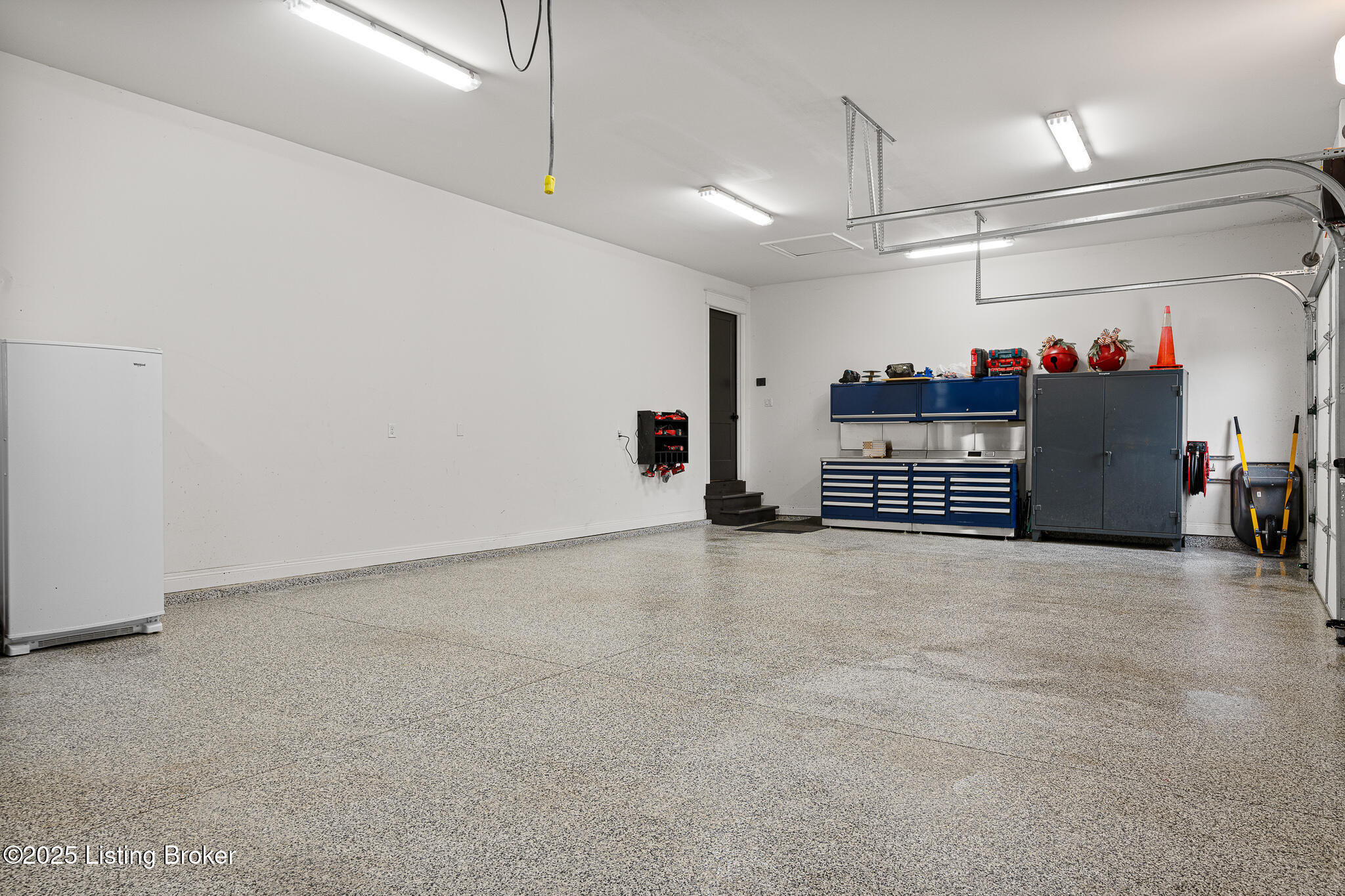 11403 River Beauty Loop