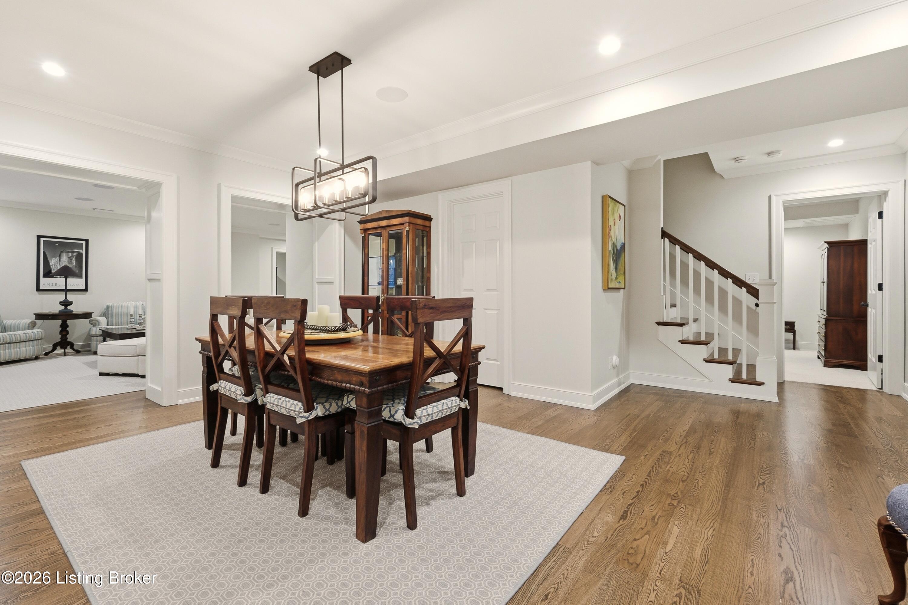 8904 Featherbell Blvd