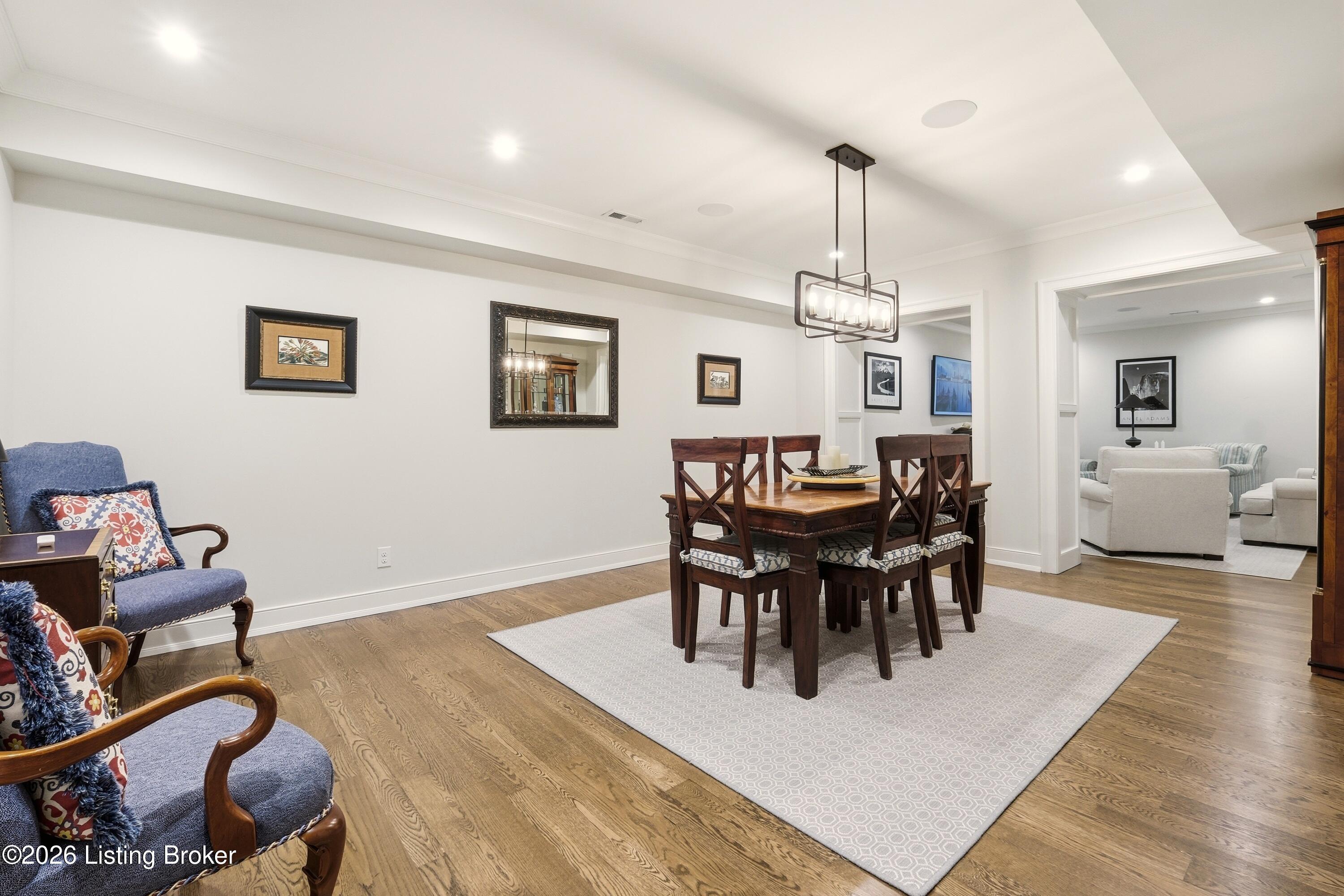 8904 Featherbell Blvd