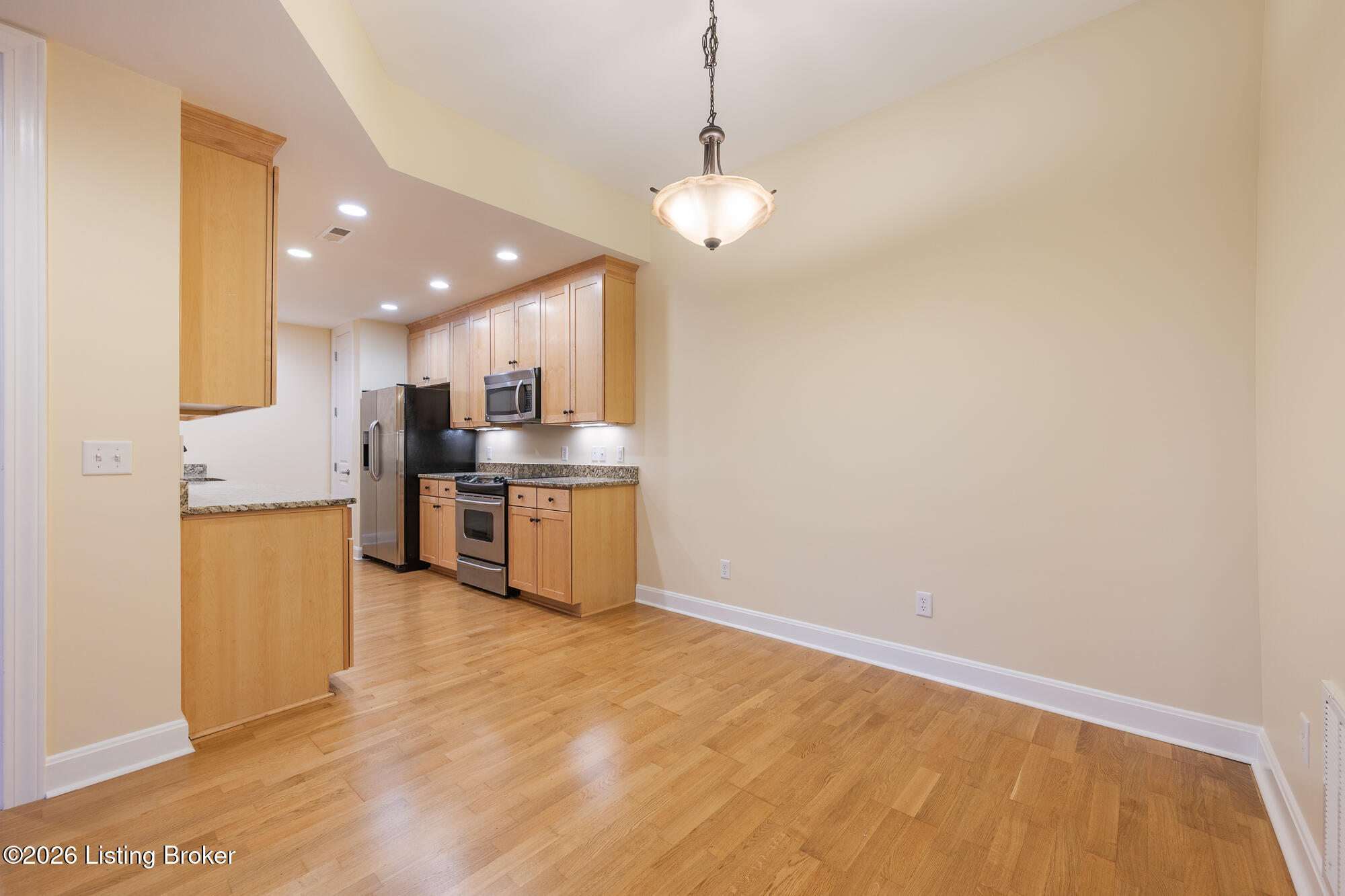 2000 Lancashire Ave UNIT 201