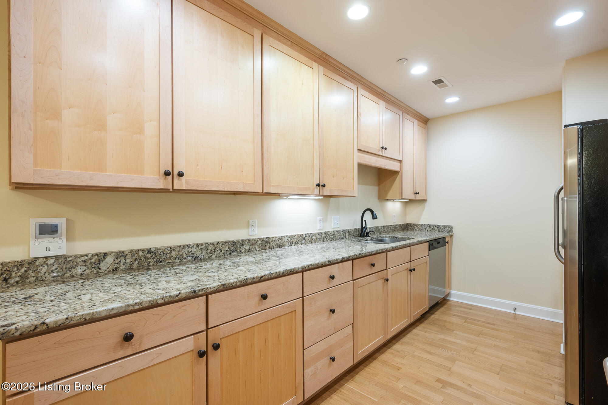 2000 Lancashire Ave UNIT 201