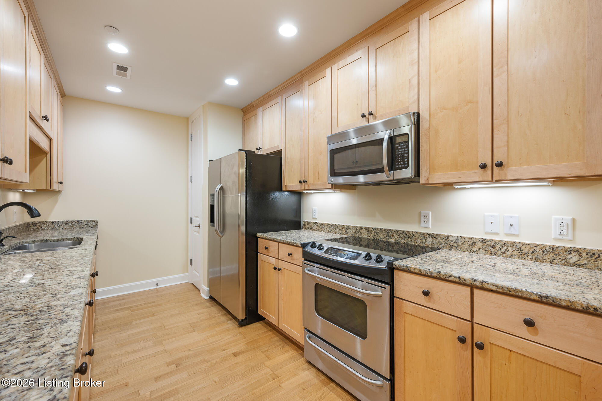 2000 Lancashire Ave UNIT 201