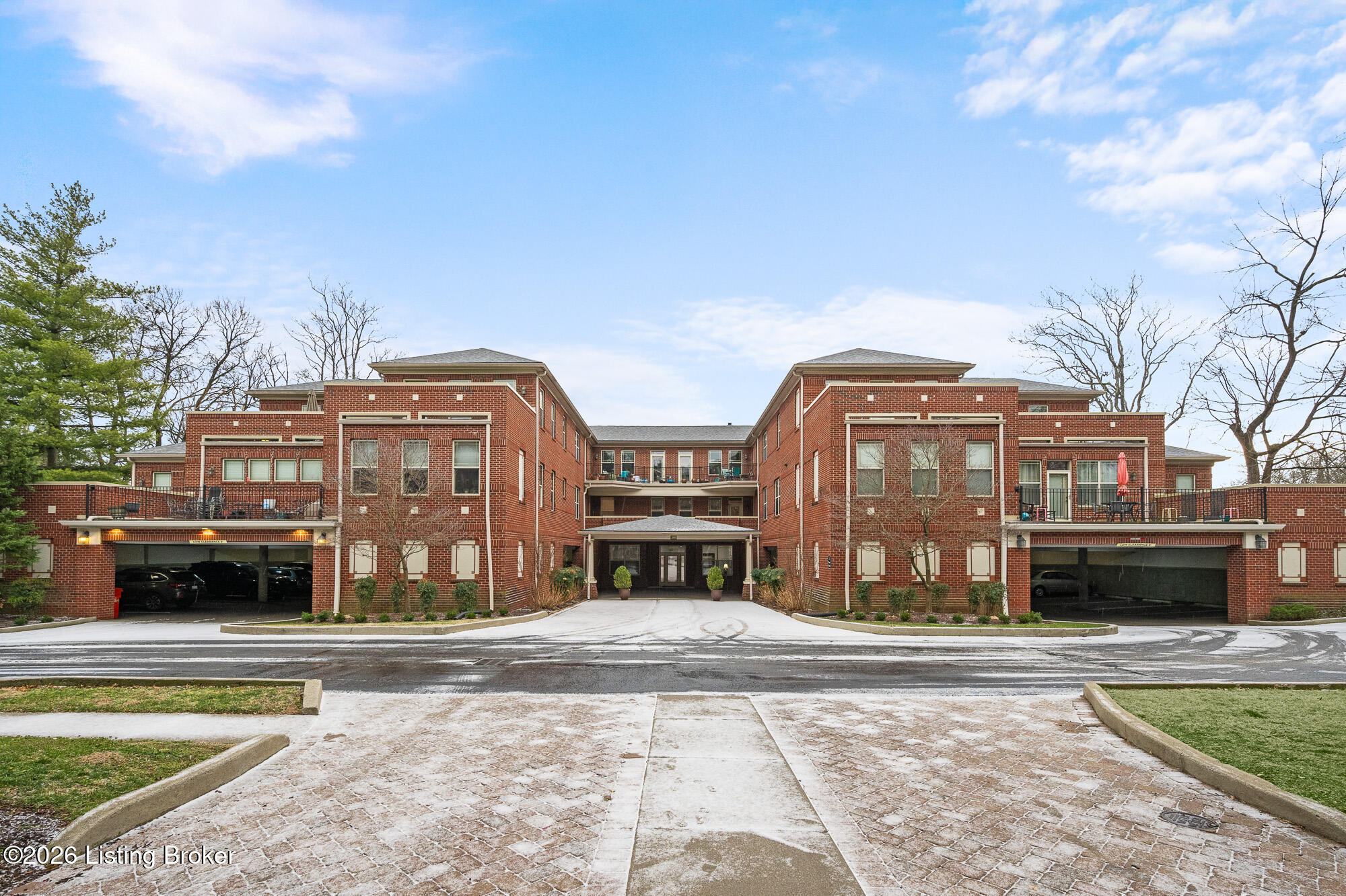 2000 Lancashire Ave UNIT 201