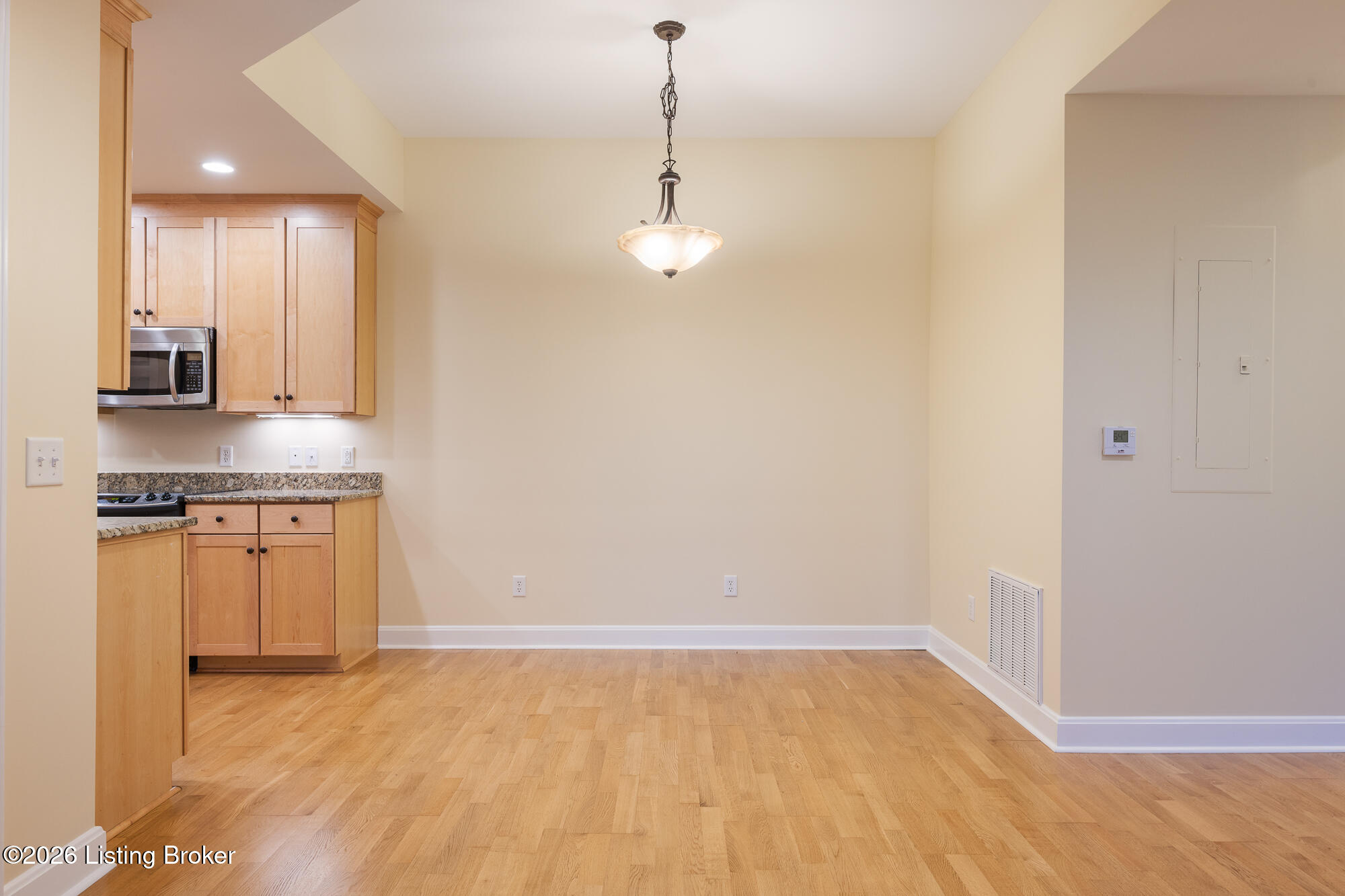 2000 Lancashire Ave UNIT 201