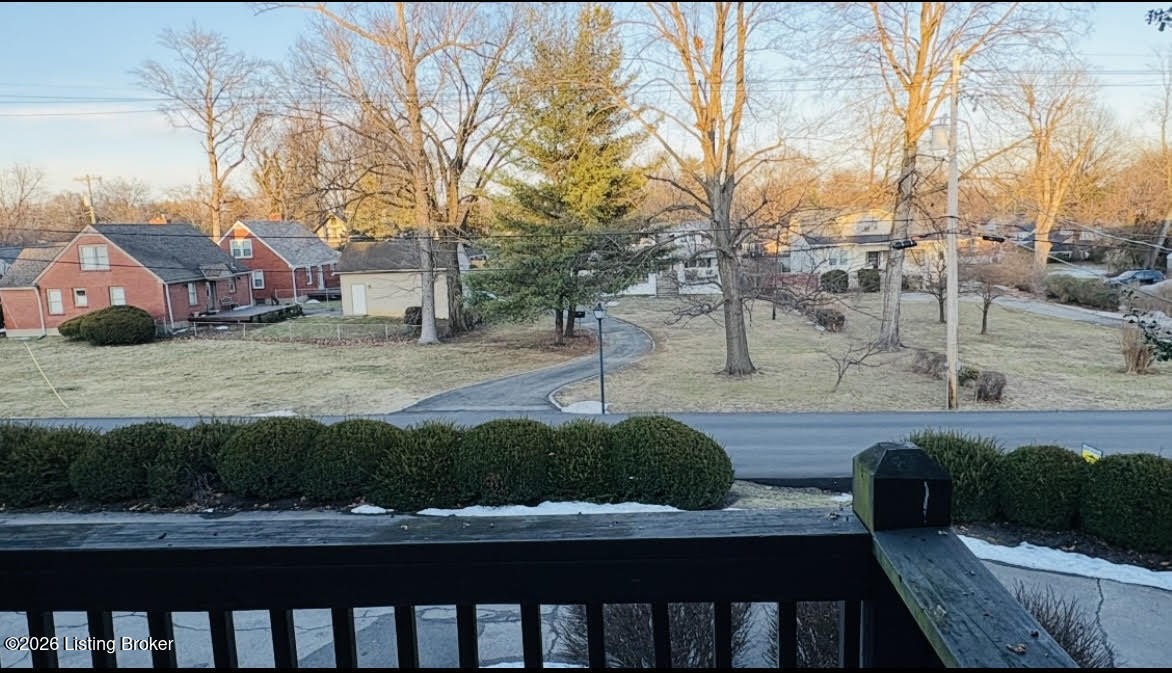 188 Saint Matthews Ave 3