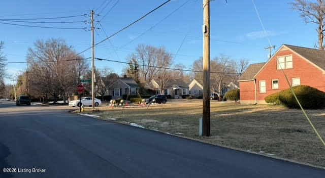 188 Saint Matthews Ave 3