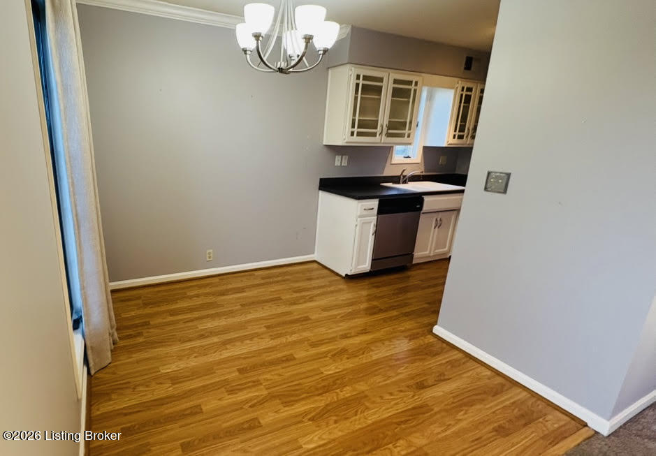 188 Saint Matthews Ave 3