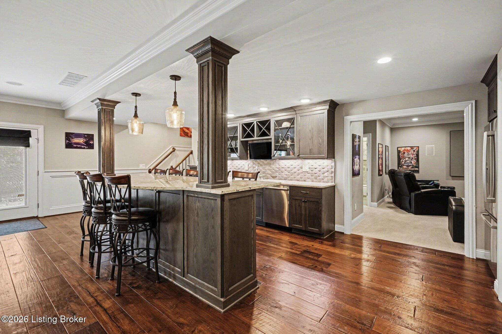 12421 Poplar Woods Dr