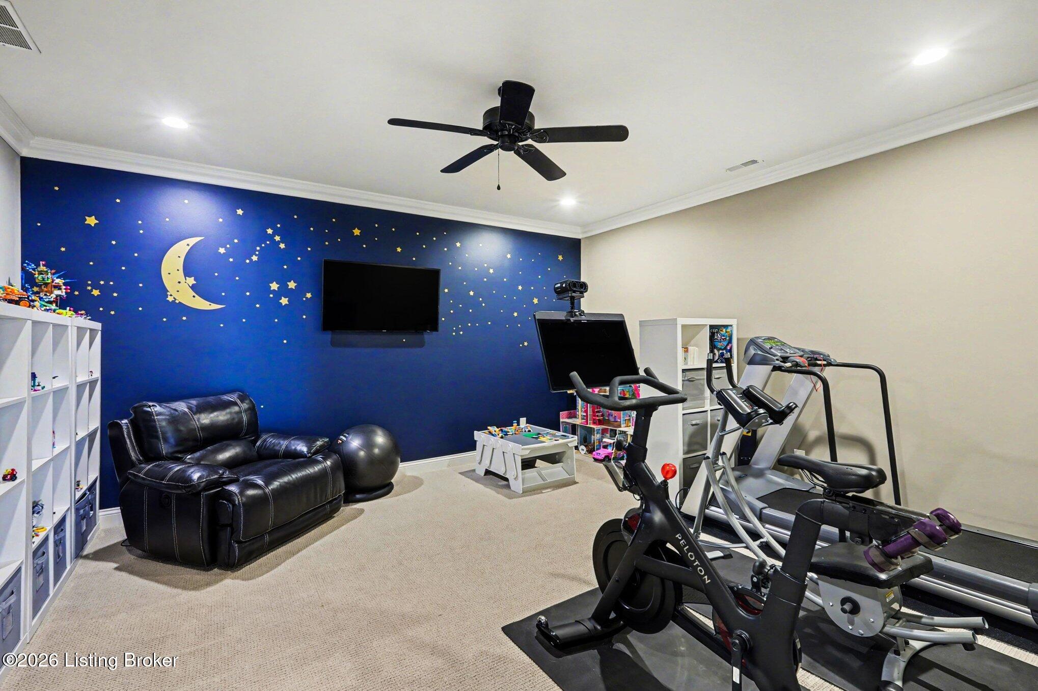 12421 Poplar Woods Dr