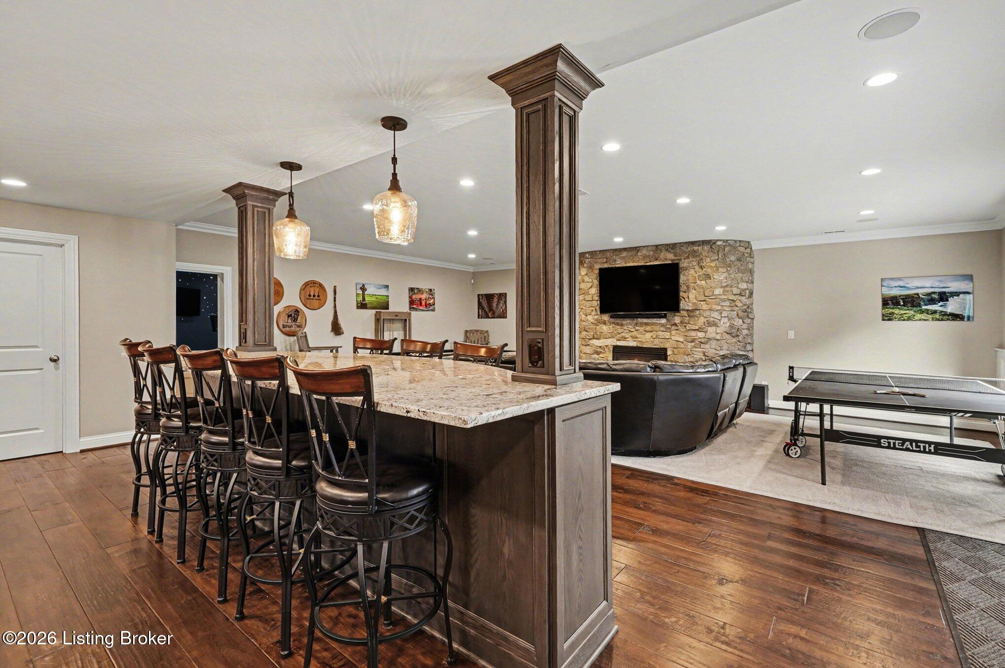 12421 Poplar Woods Dr