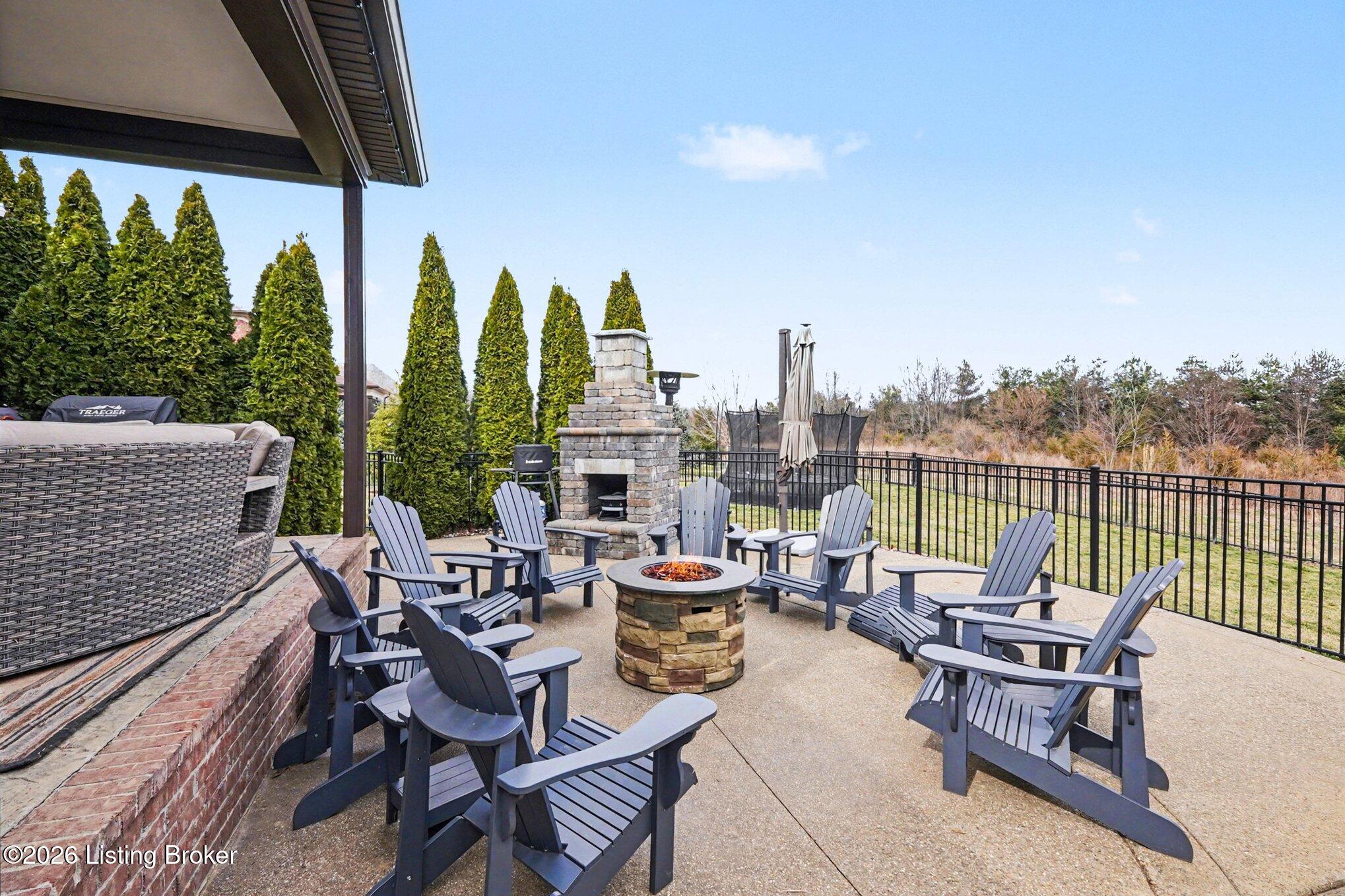 12421 Poplar Woods Dr