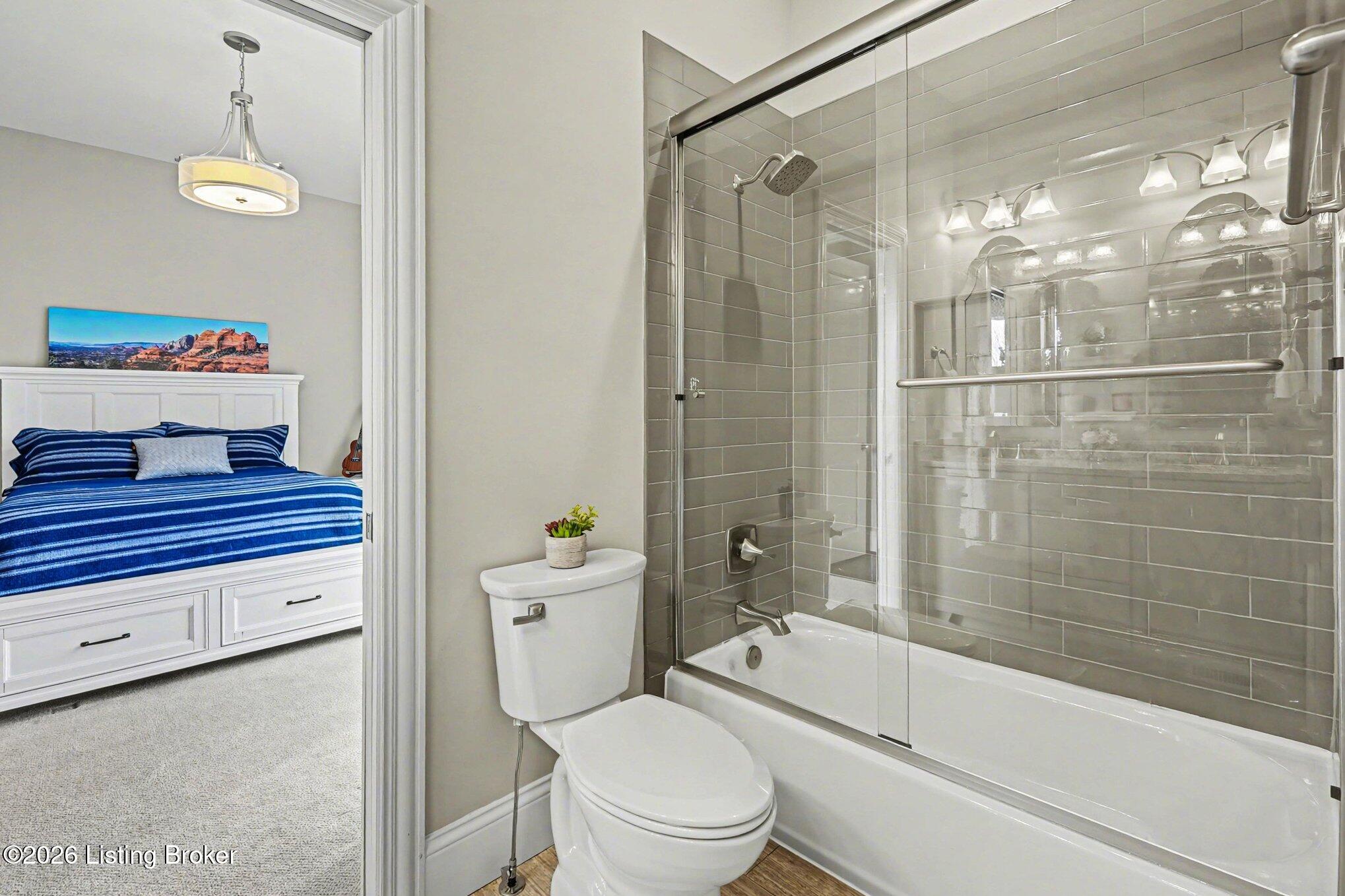 12421 Poplar Woods Dr