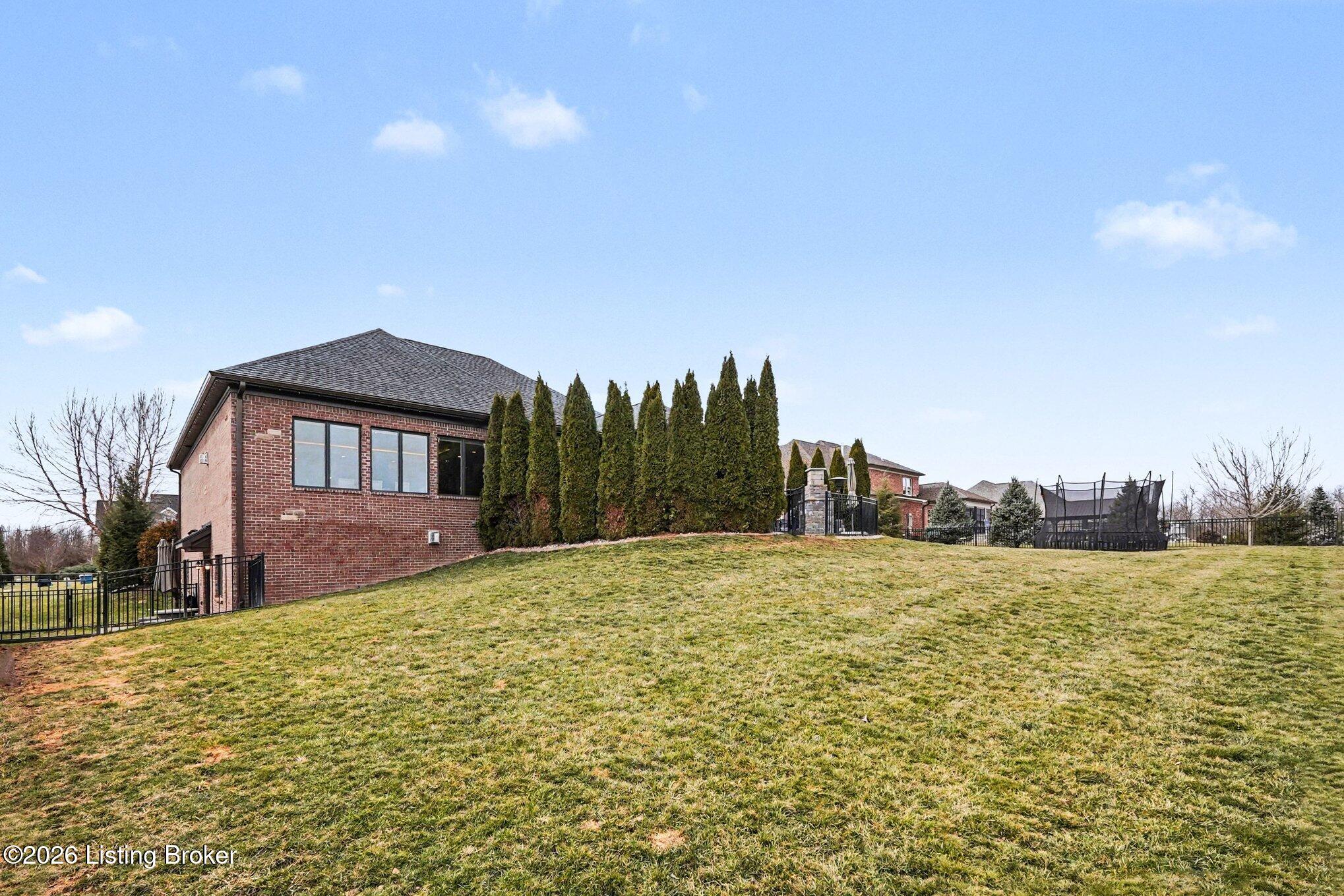 12421 Poplar Woods Dr