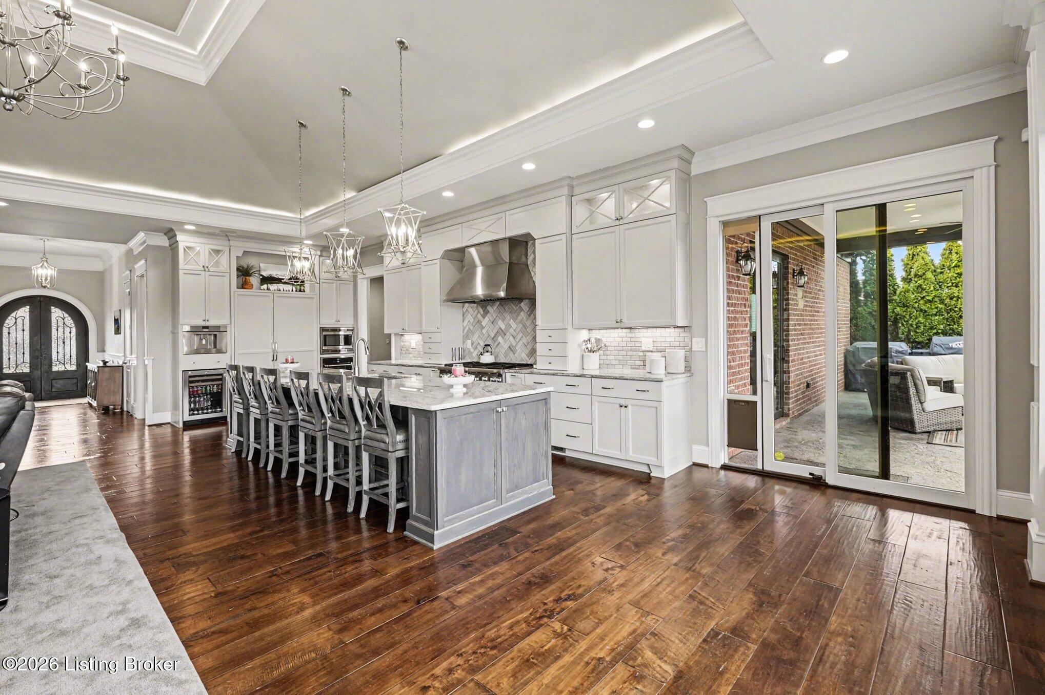 12421 Poplar Woods Dr