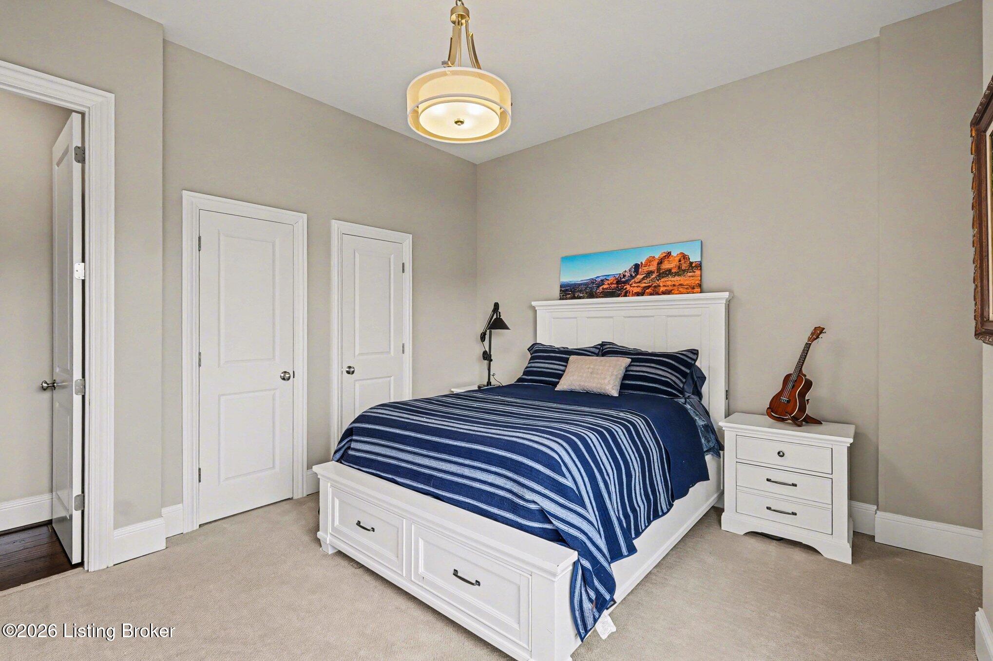 12421 Poplar Woods Dr