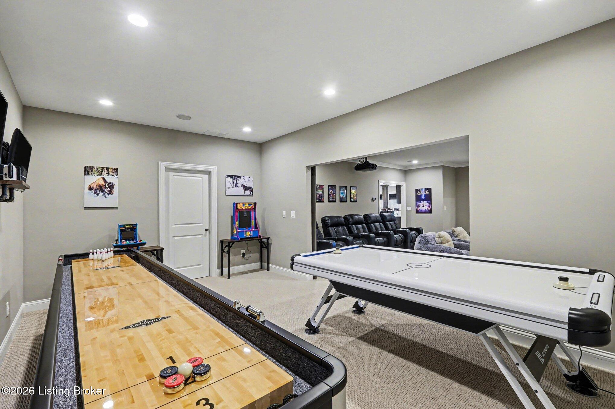 12421 Poplar Woods Dr