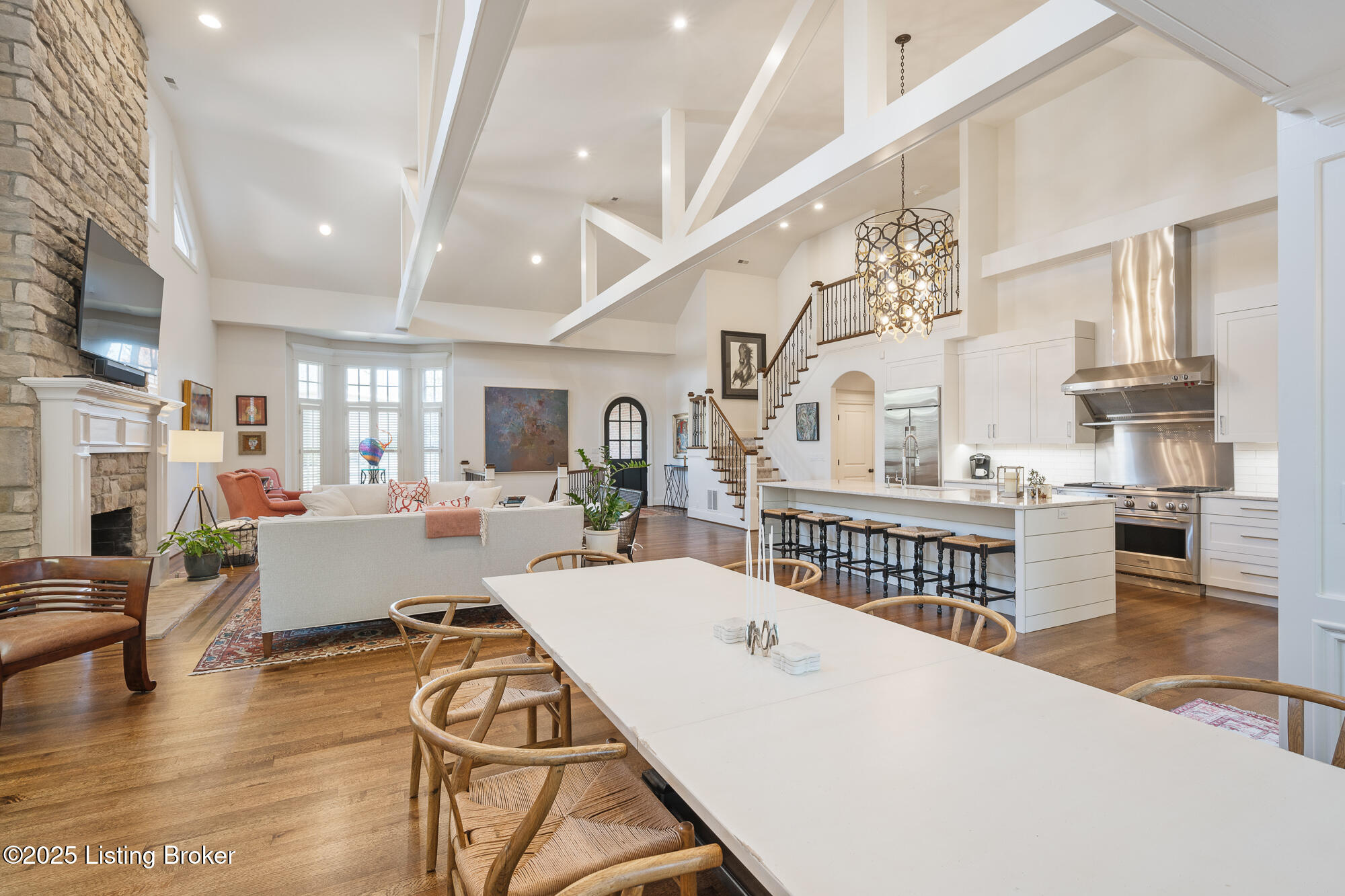 1428 Mockingbird Valley Green