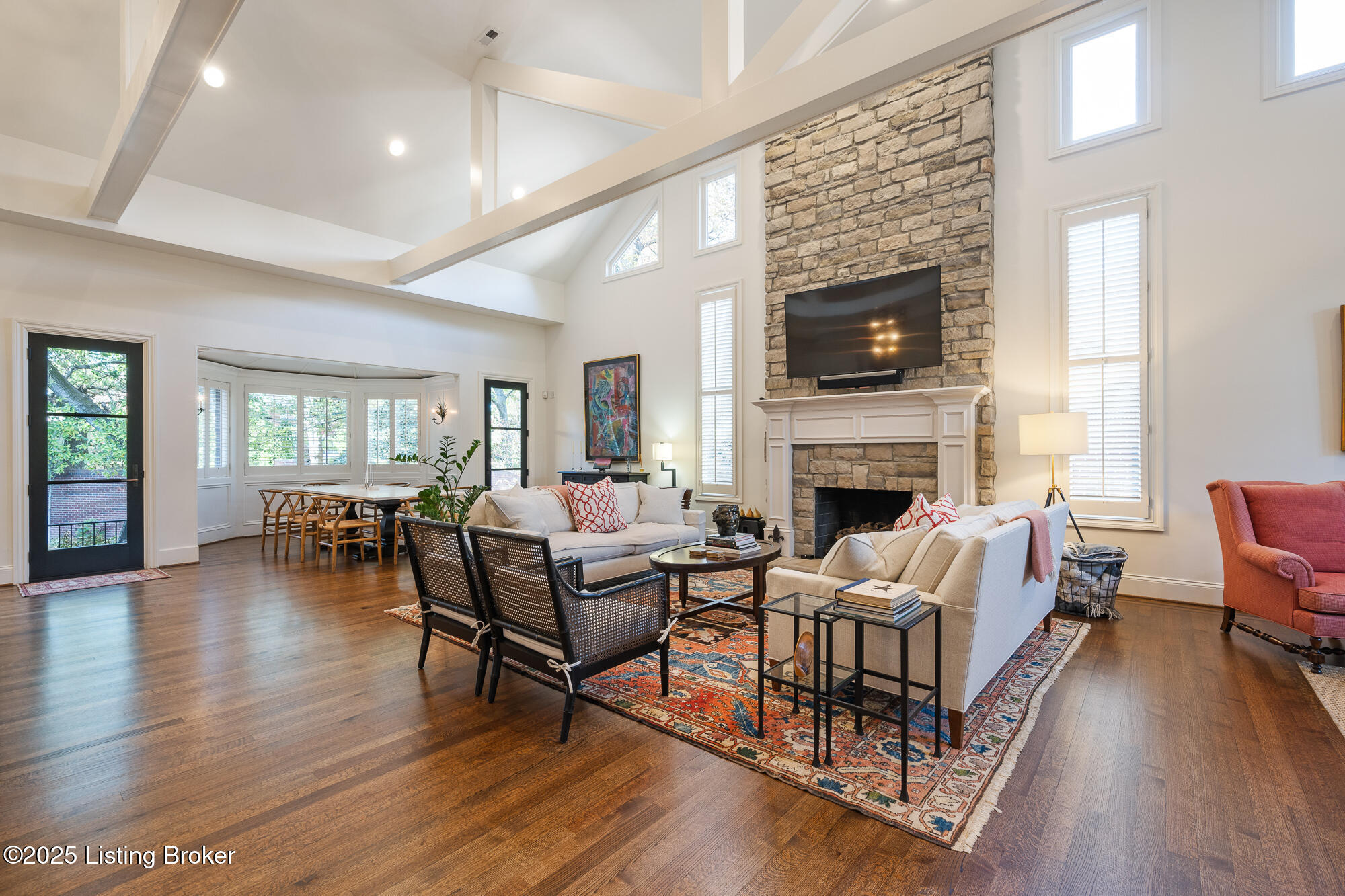 1428 Mockingbird Valley Green