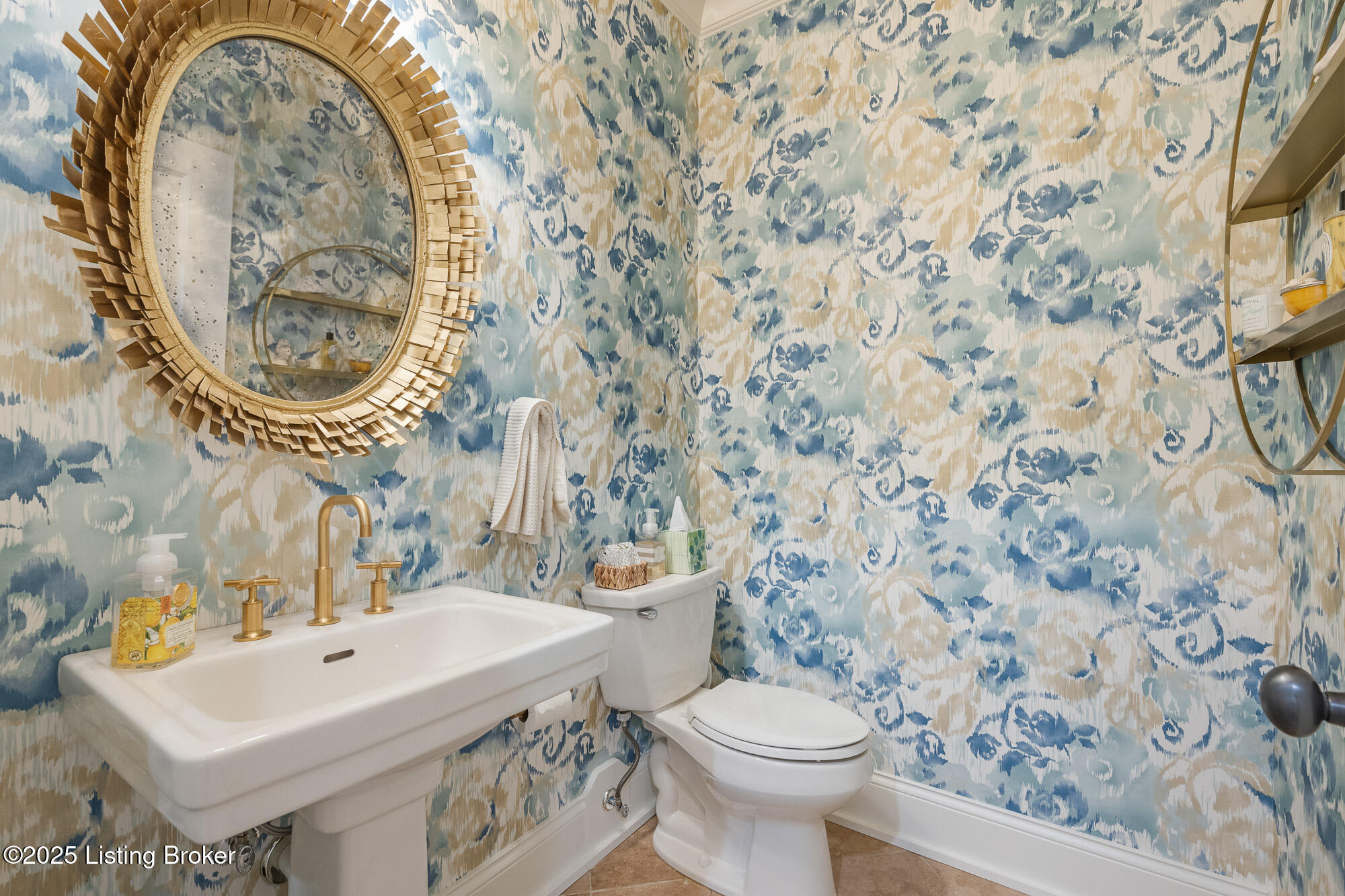 1428 Mockingbird Valley Green