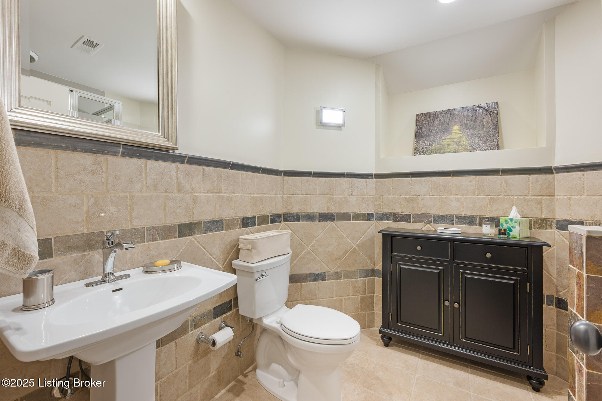 1428 Mockingbird Valley Green