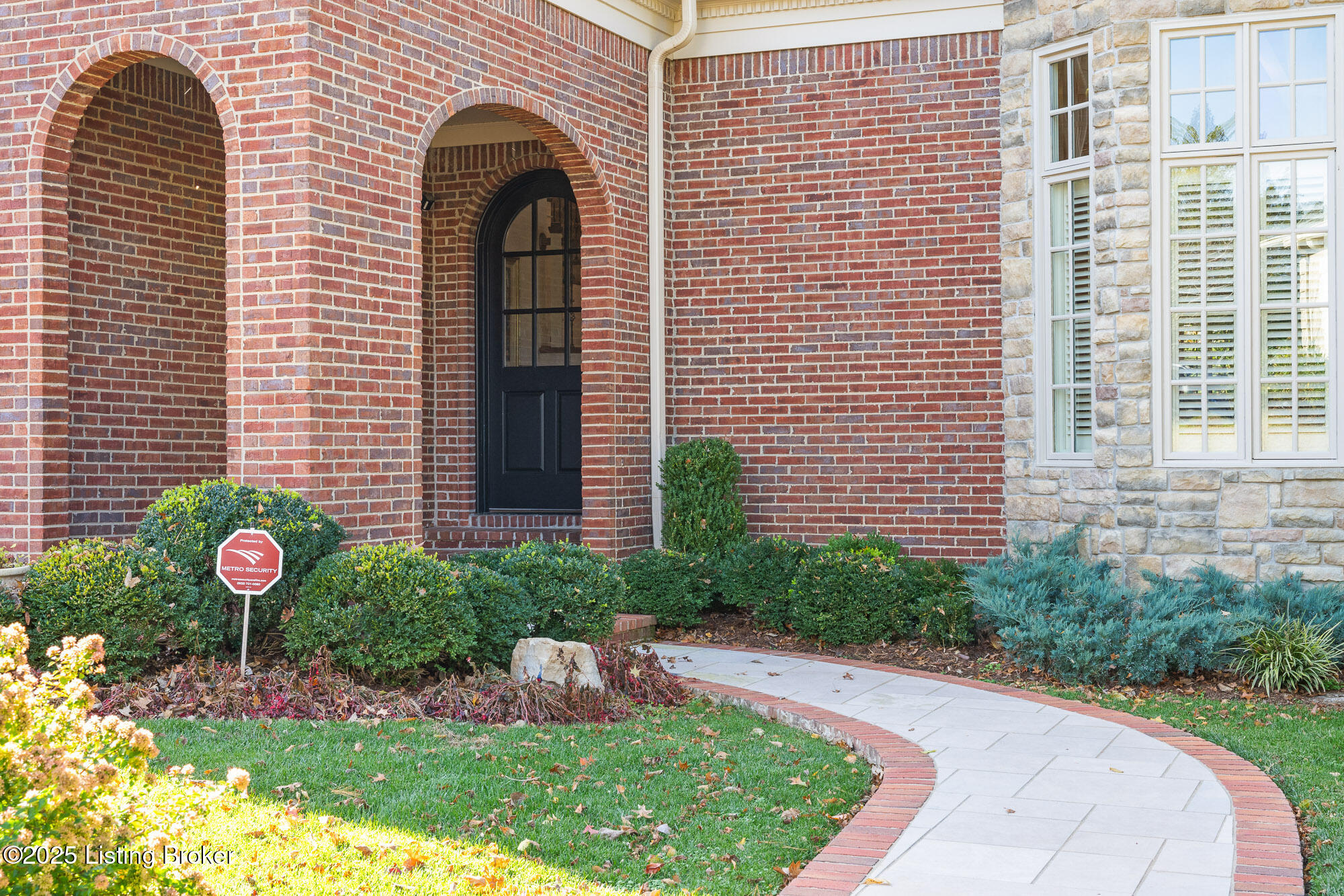 1428 Mockingbird Valley Green