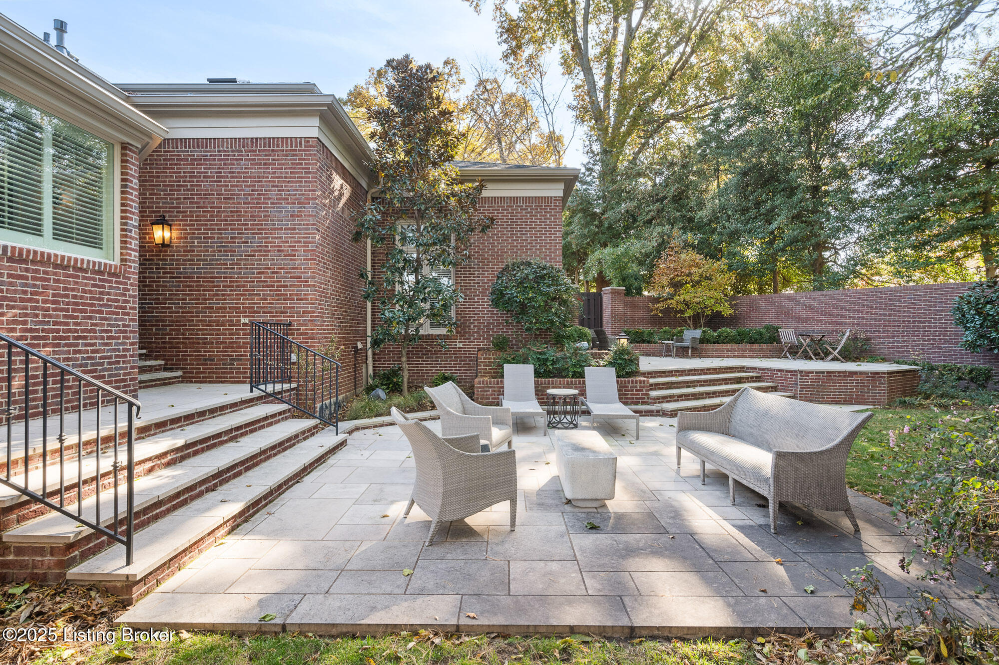 1428 Mockingbird Valley Green