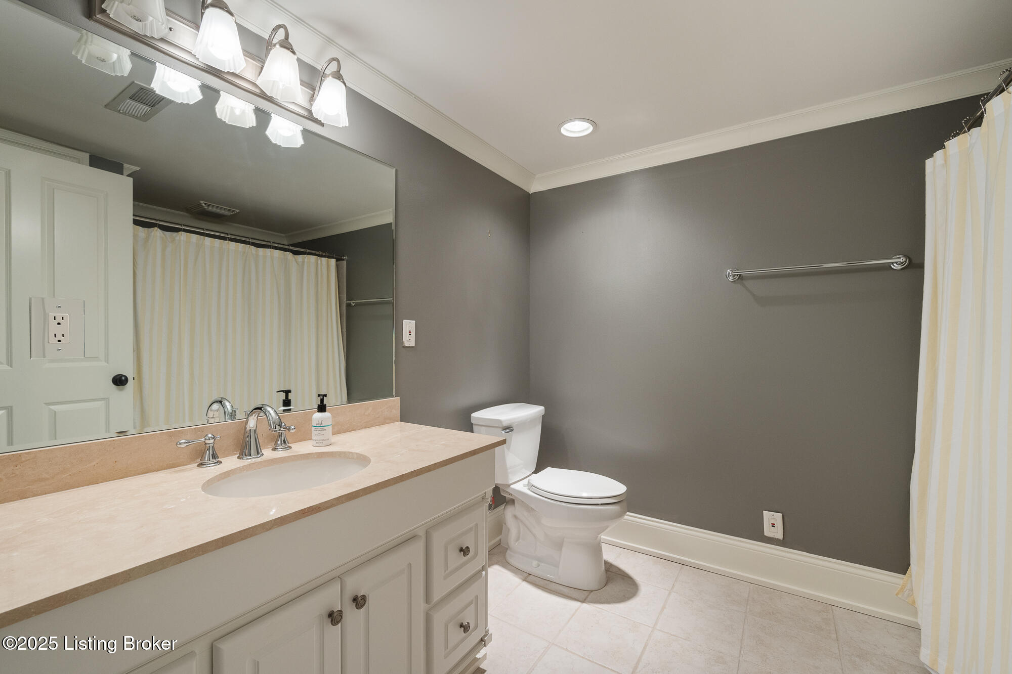 1428 Mockingbird Valley Green