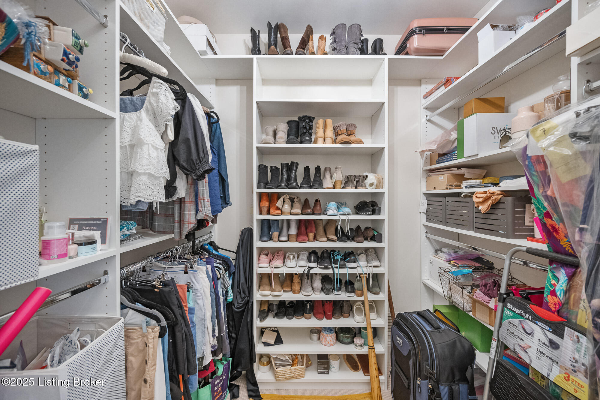 1428 Mockingbird Valley Green