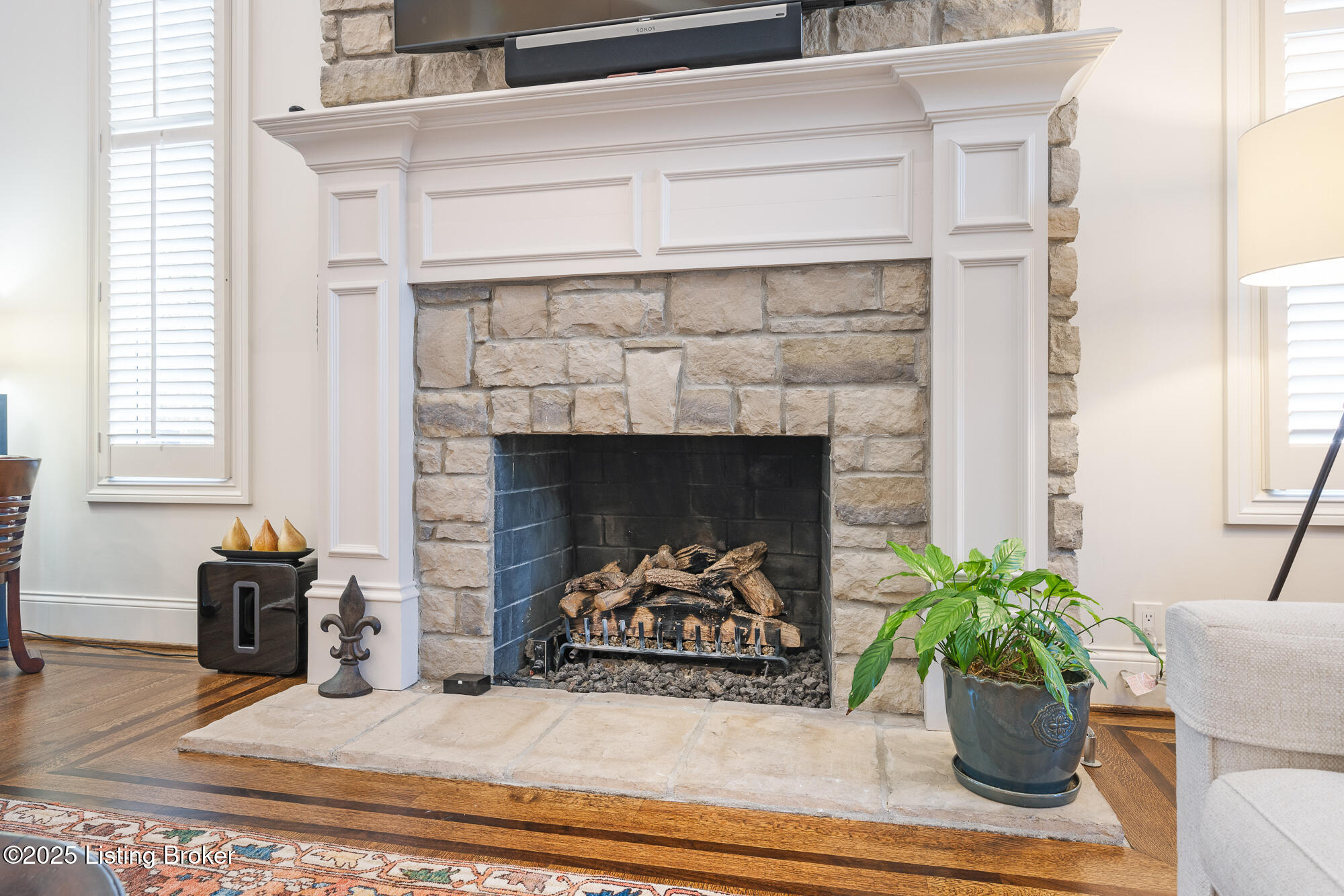 1428 Mockingbird Valley Green