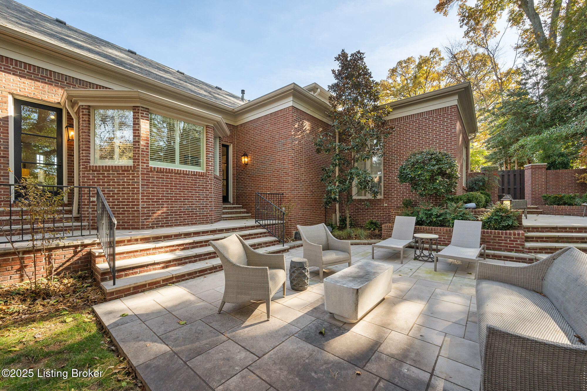 1428 Mockingbird Valley Green