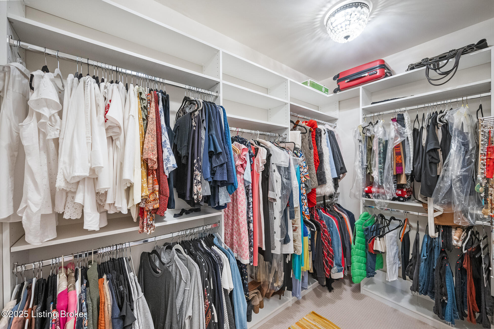 1428 Mockingbird Valley Green