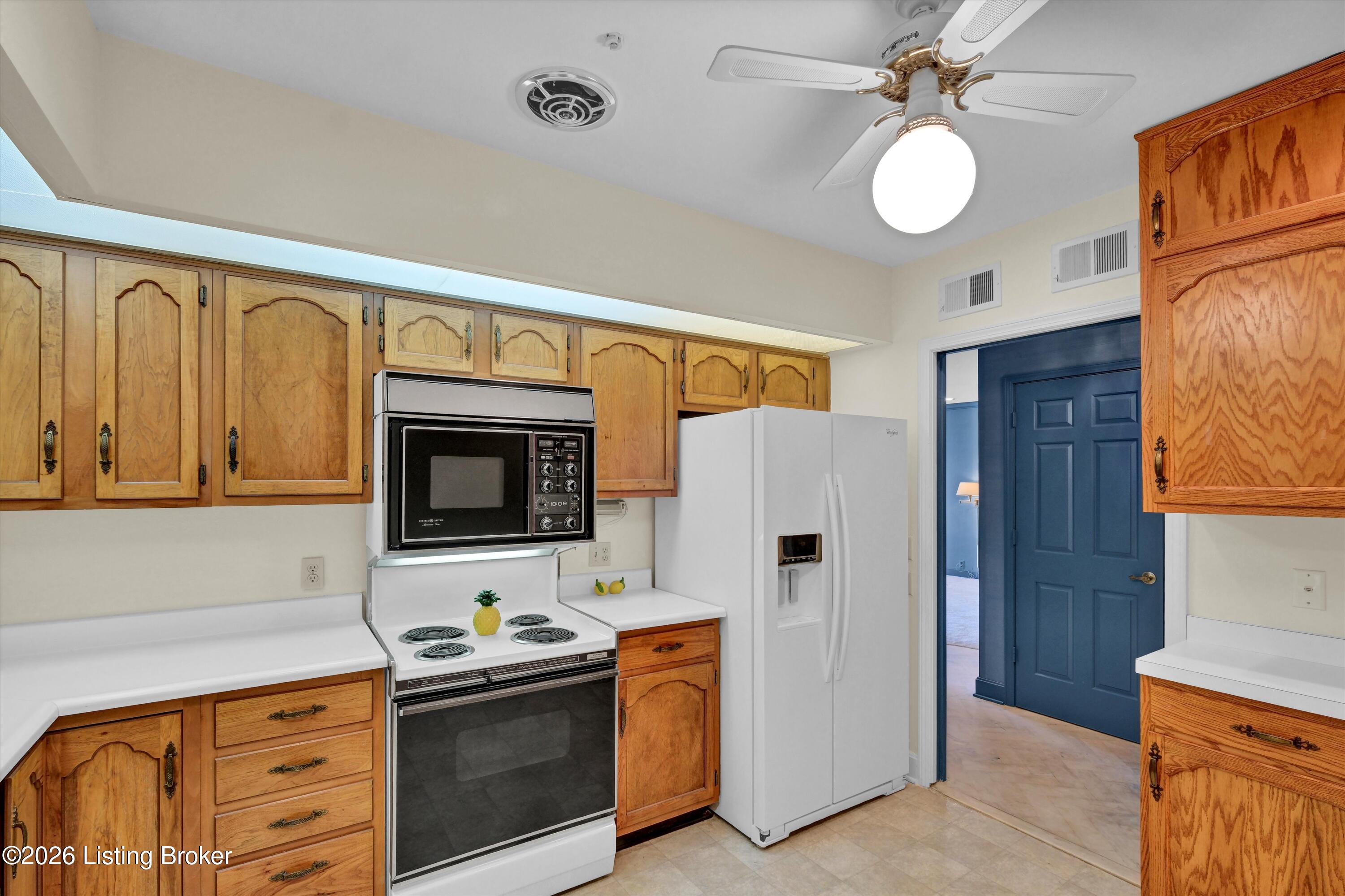 5800 Coach Gate Wynde APT 321