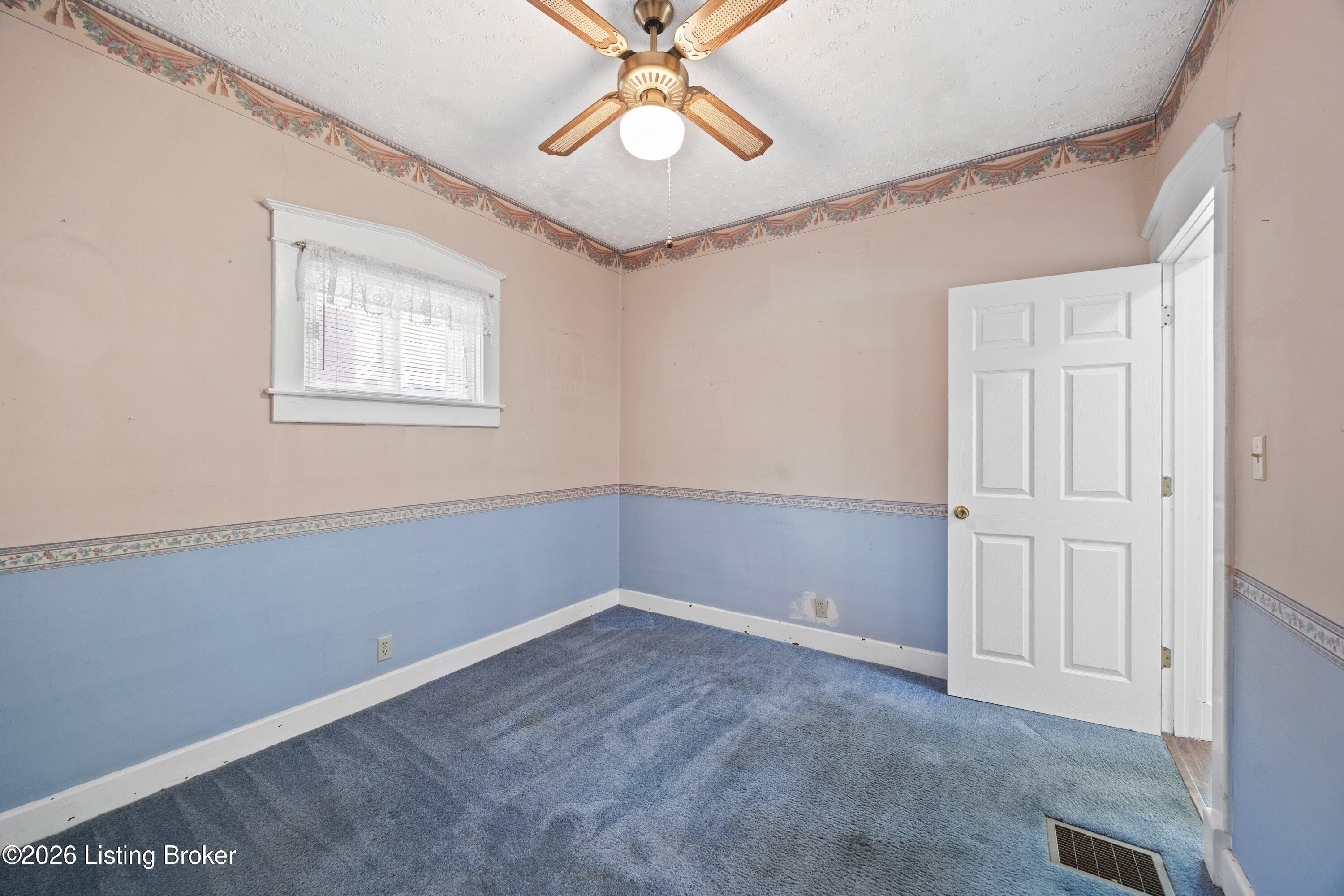 830 Clarks Ln