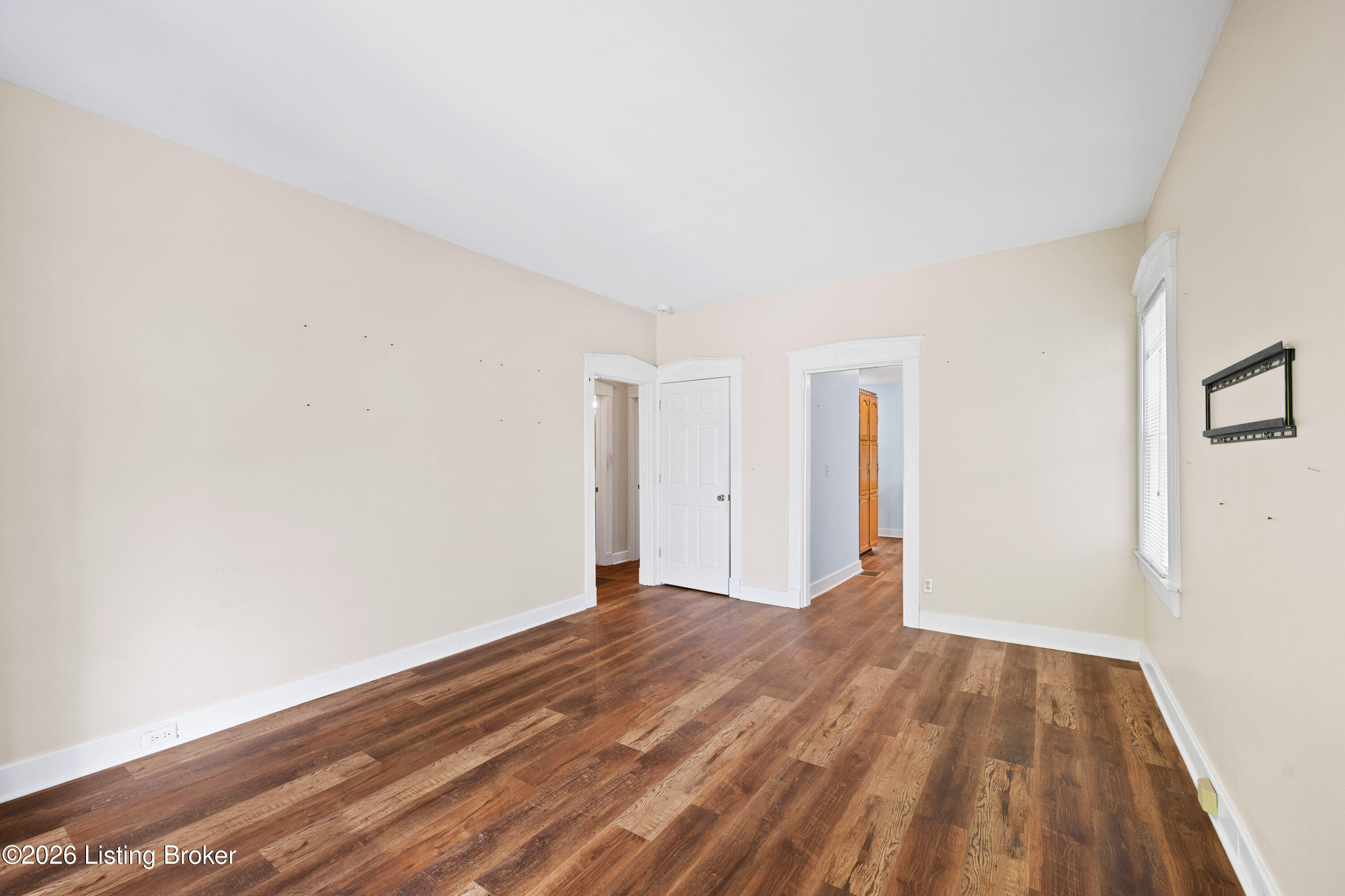 830 Clarks Ln