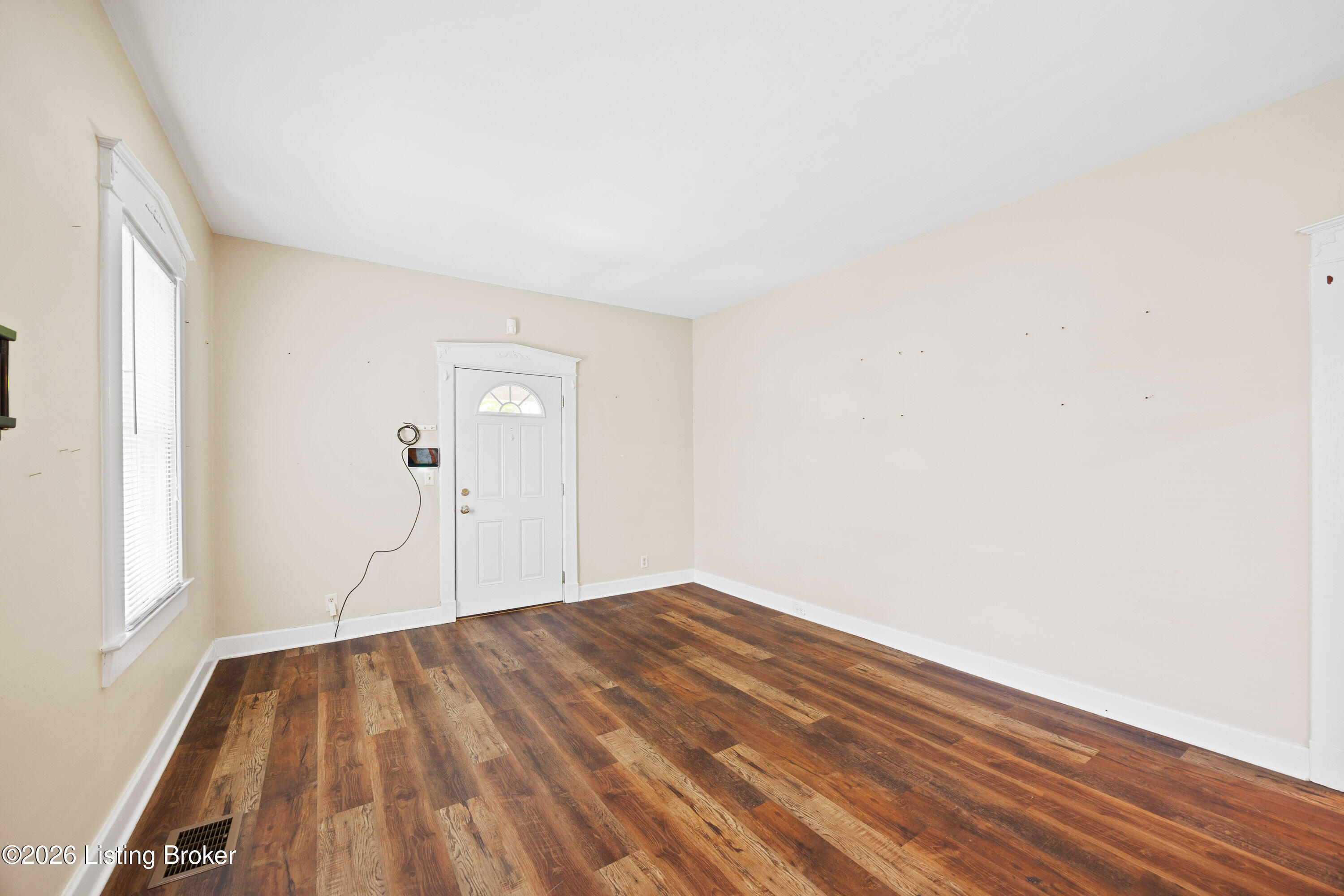 830 Clarks Ln