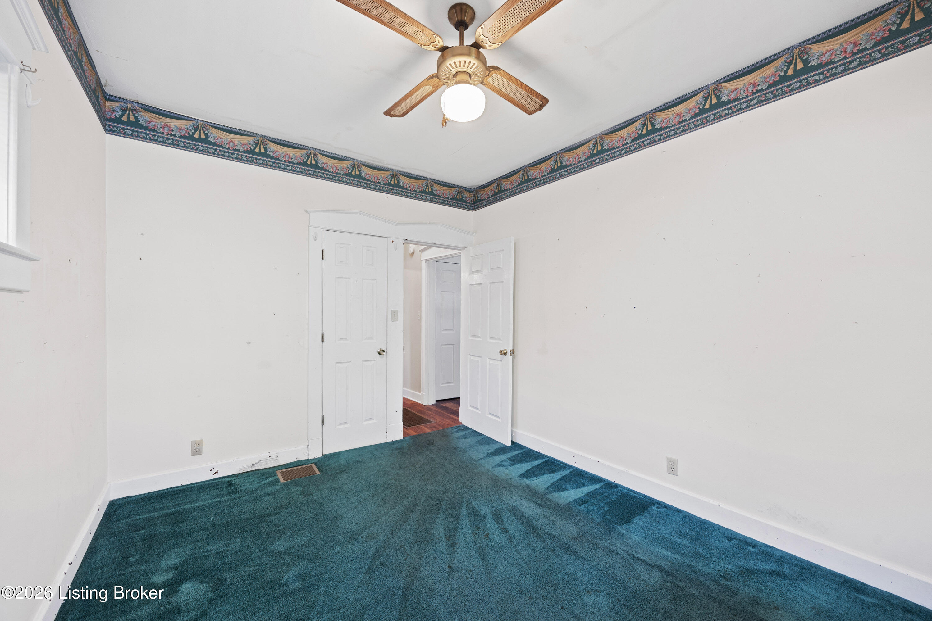 830 Clarks Ln