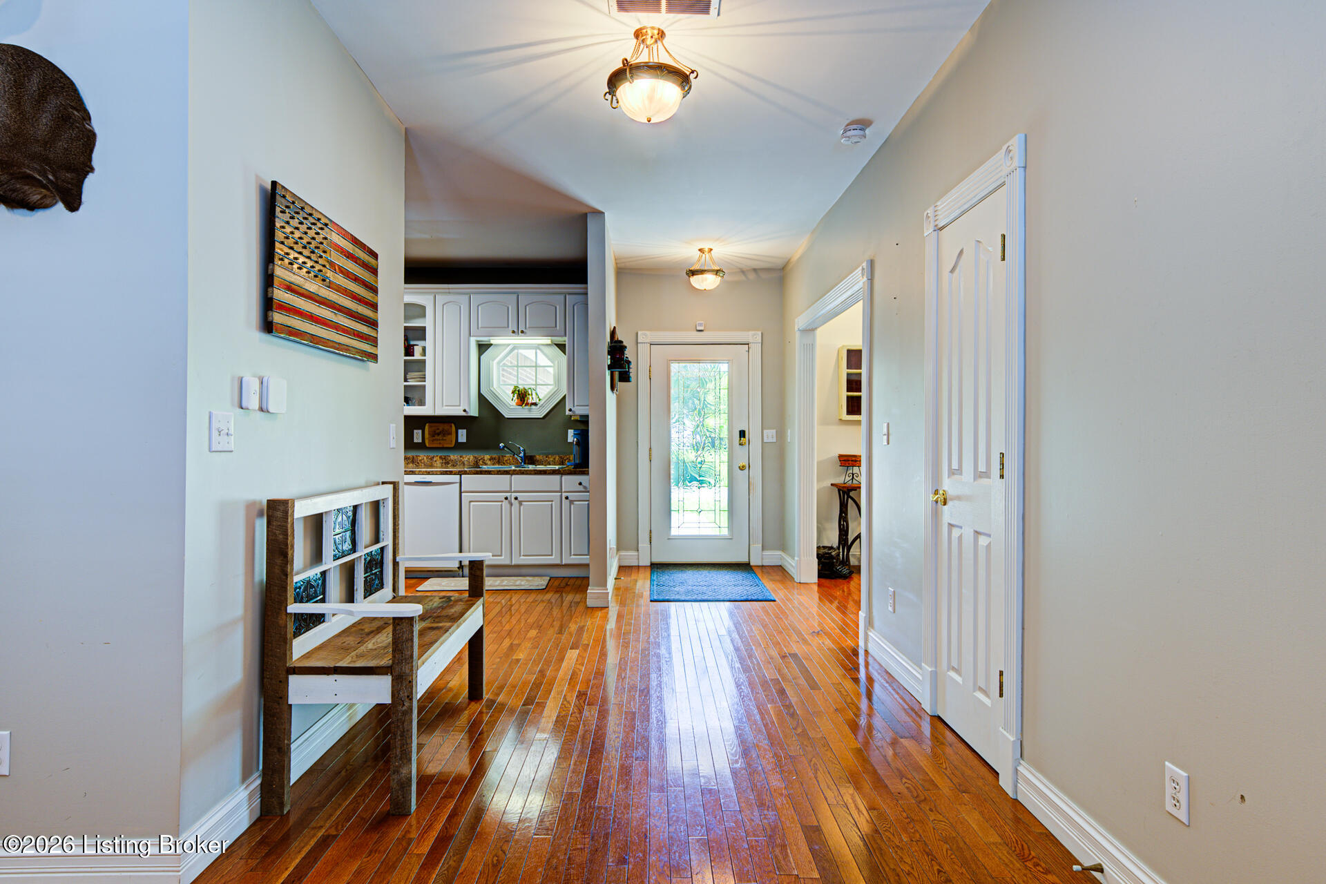 580 Catalpa Ln