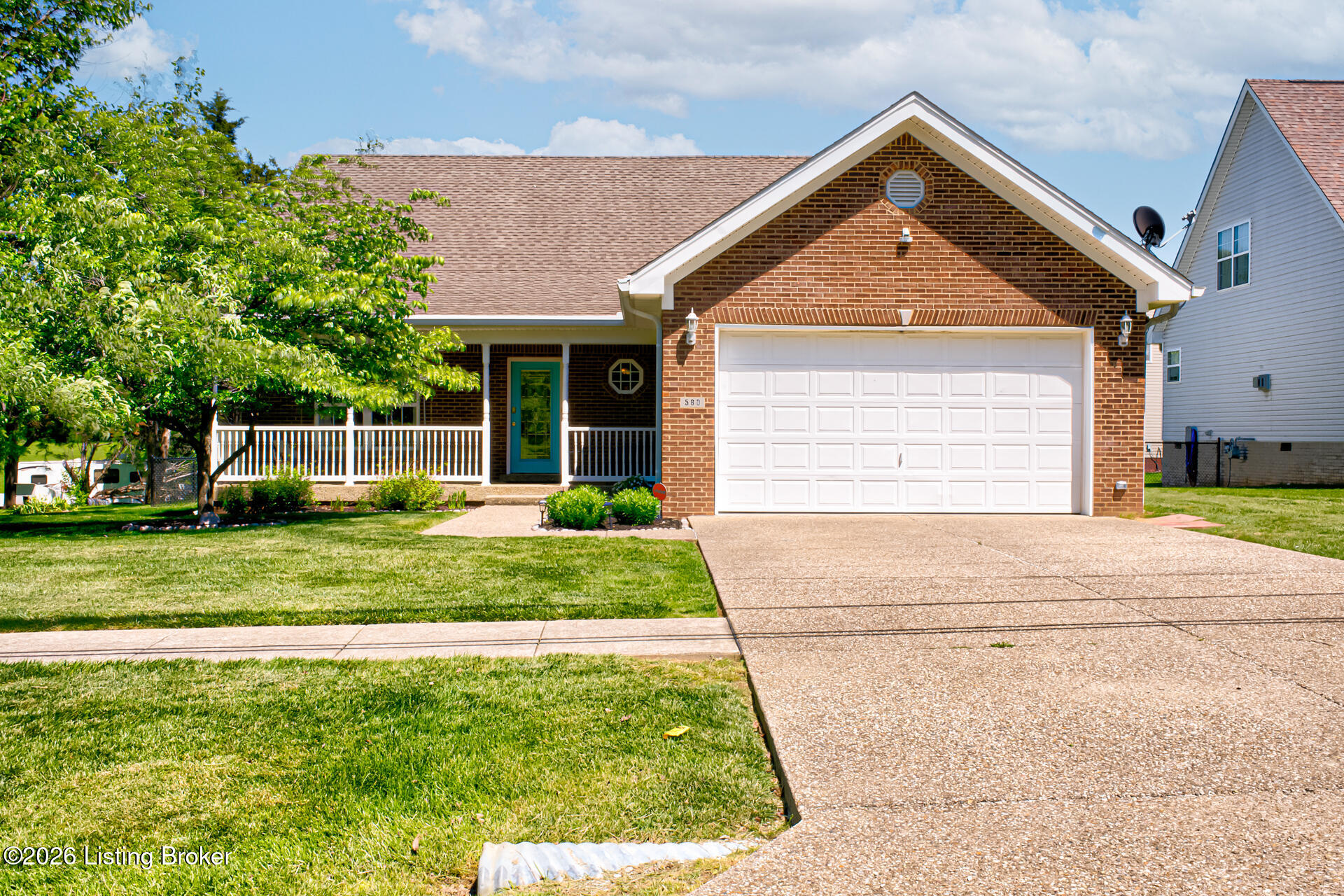 580 Catalpa Ln