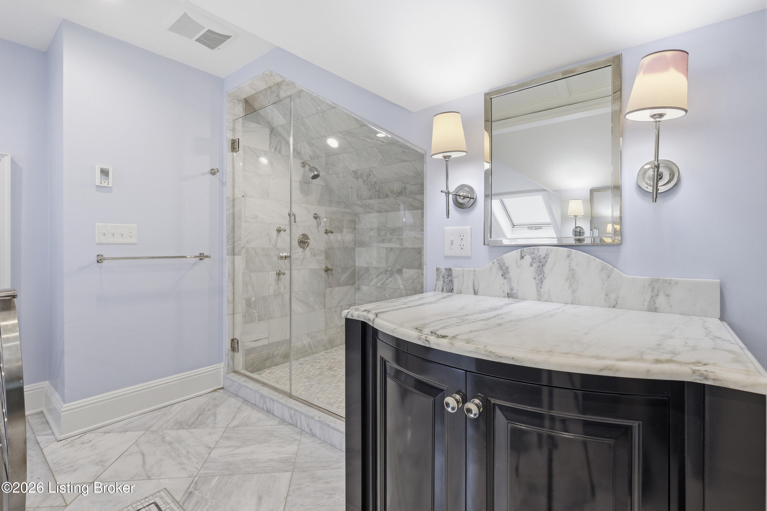 2119 Kenilworth Pl