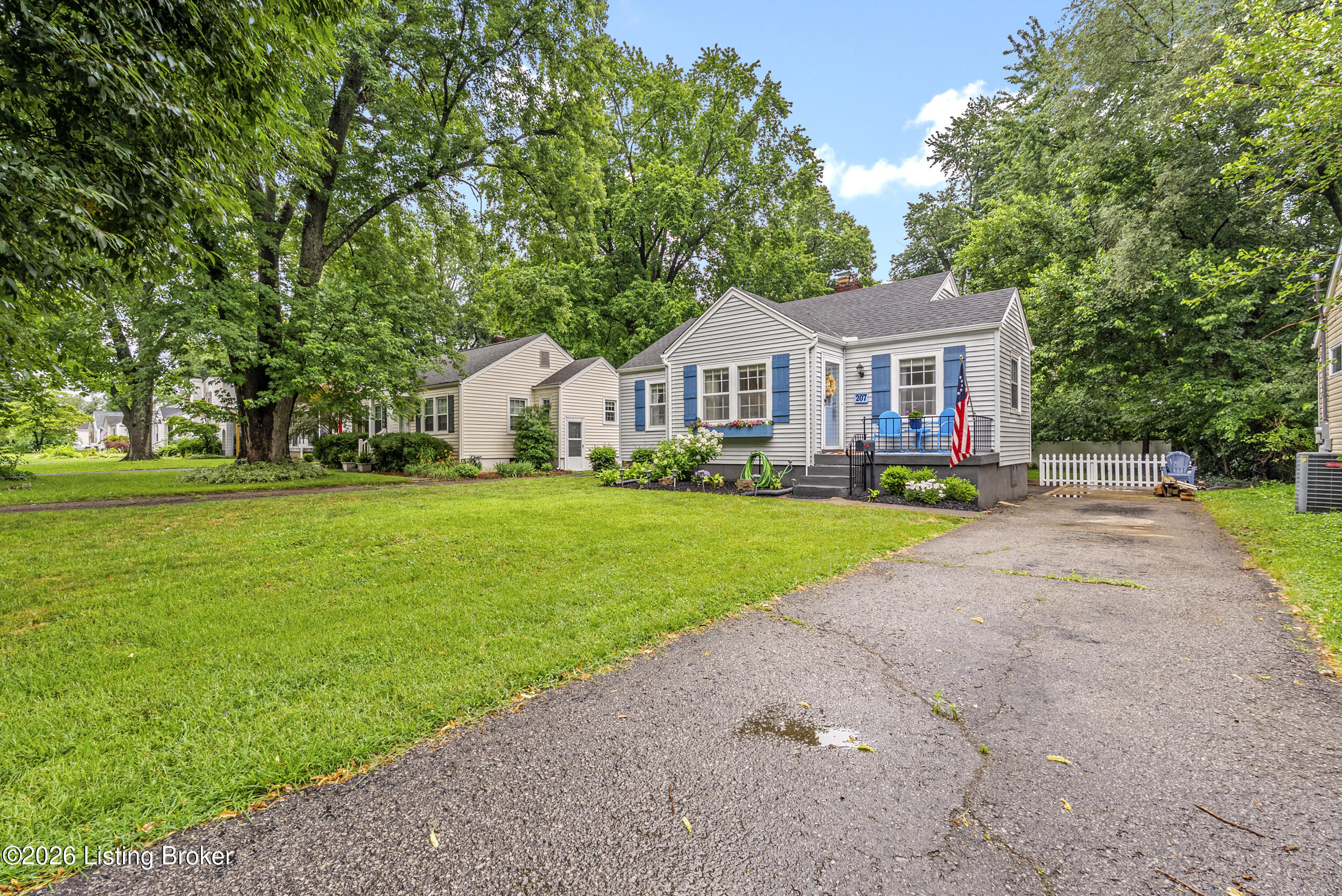 207 Bonner Ave