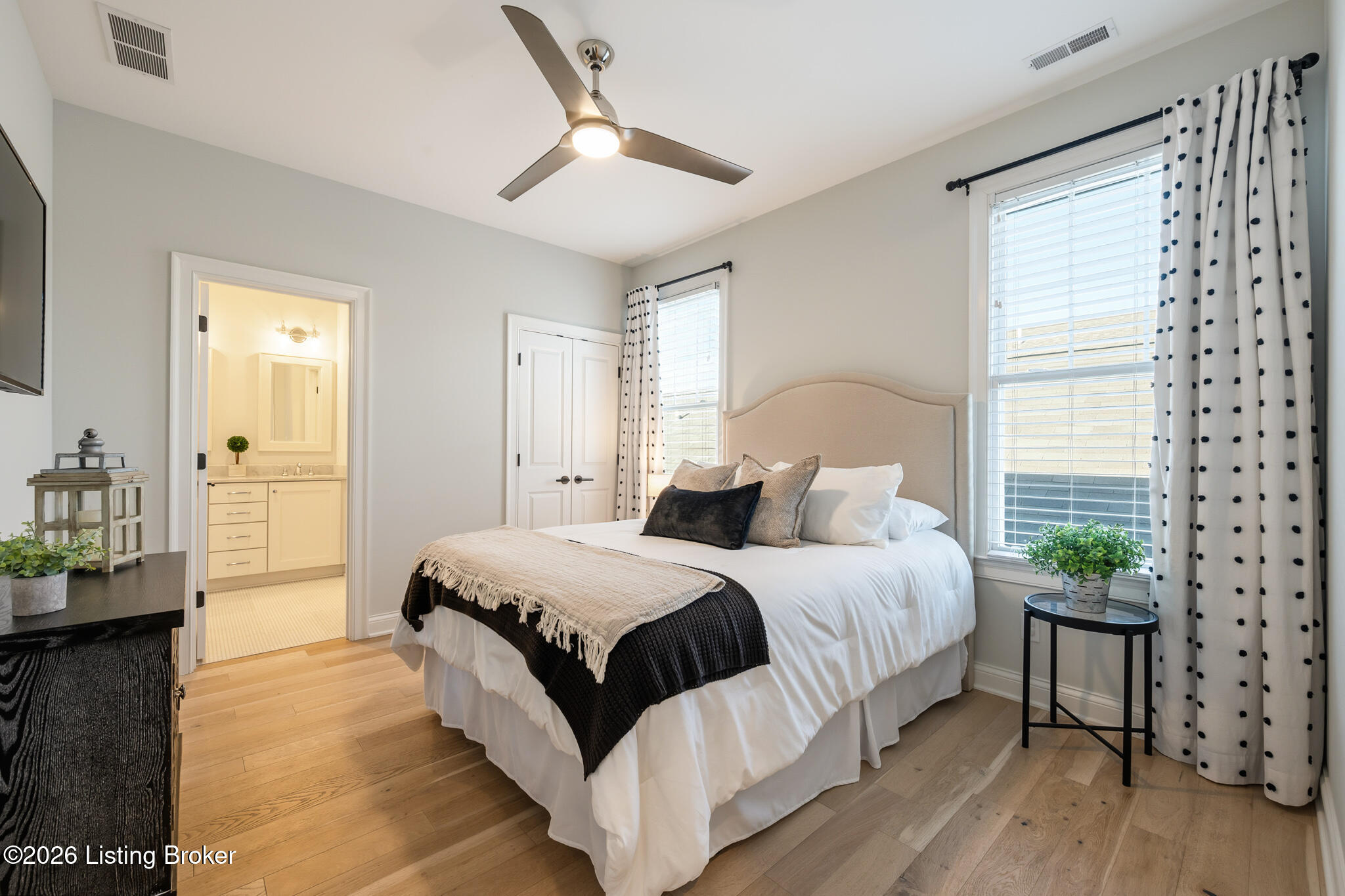 6110 Mistflower Cir