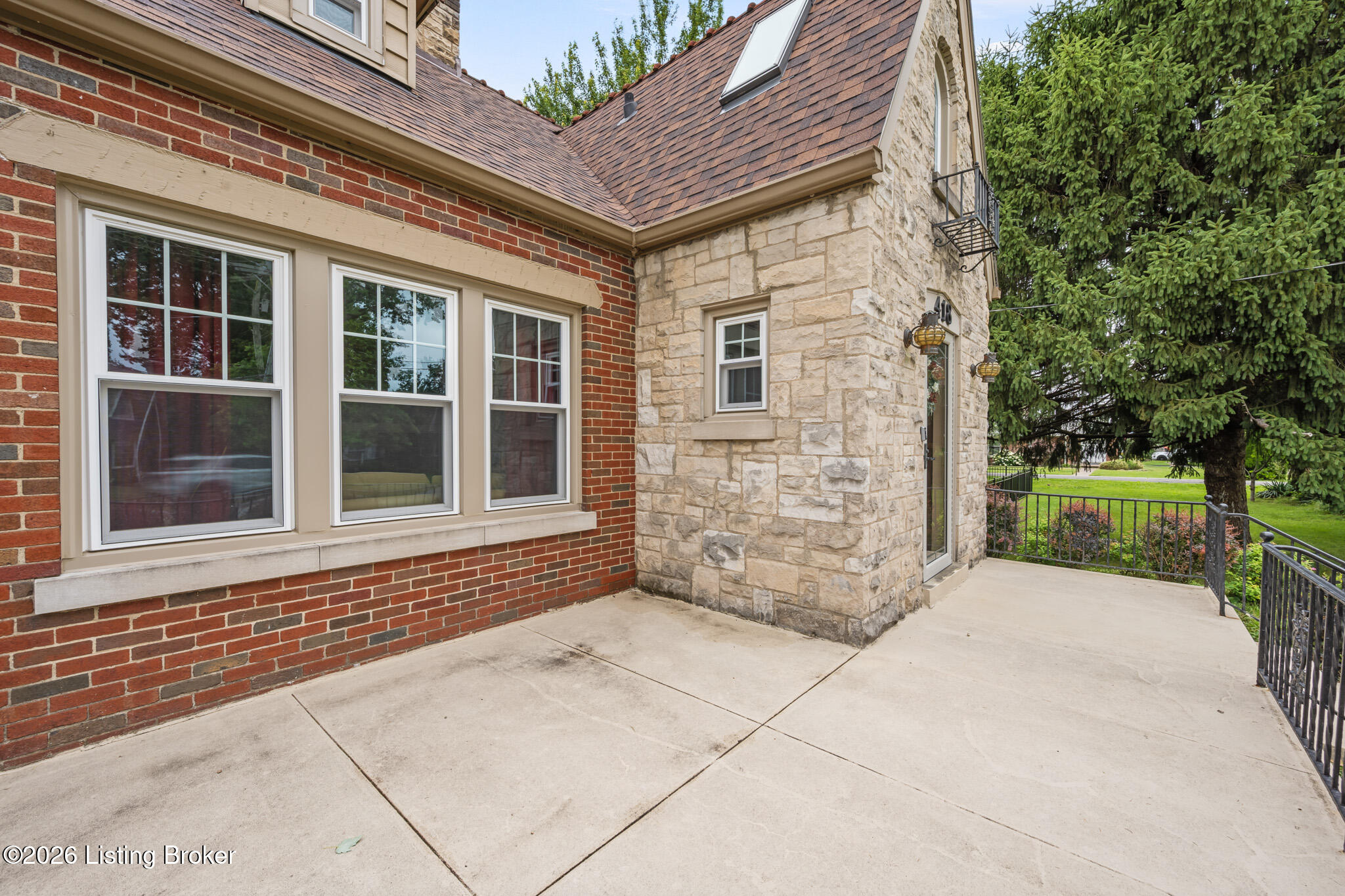 420 Breckenridge Ln
