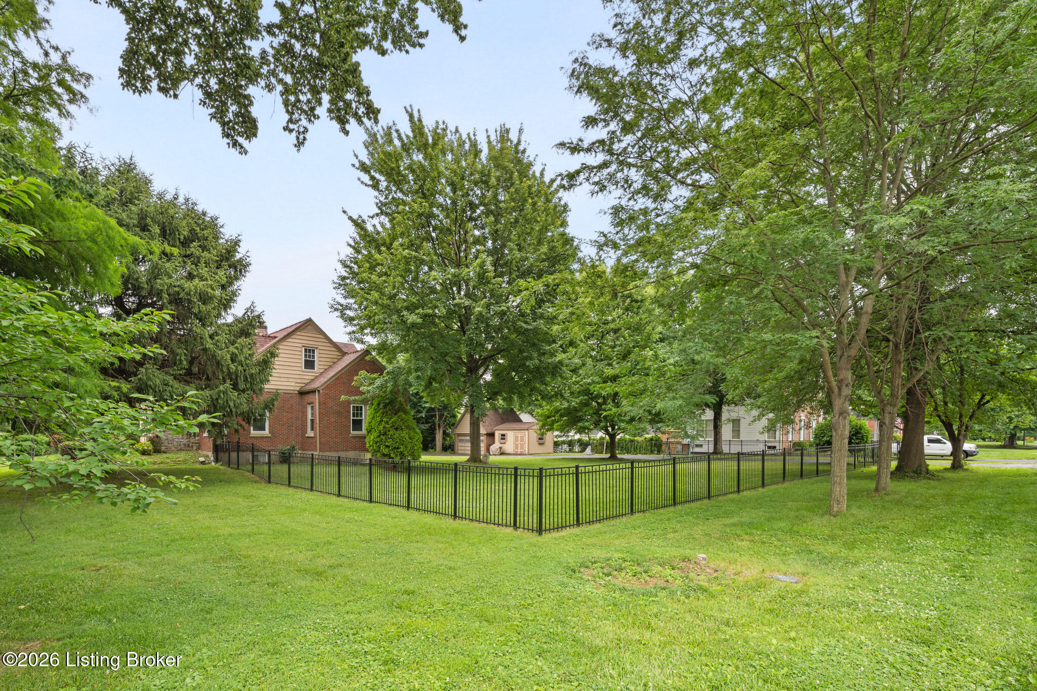 420 Breckenridge Ln
