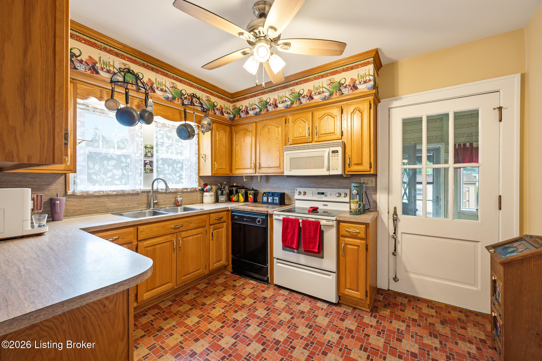 420 Breckenridge Ln